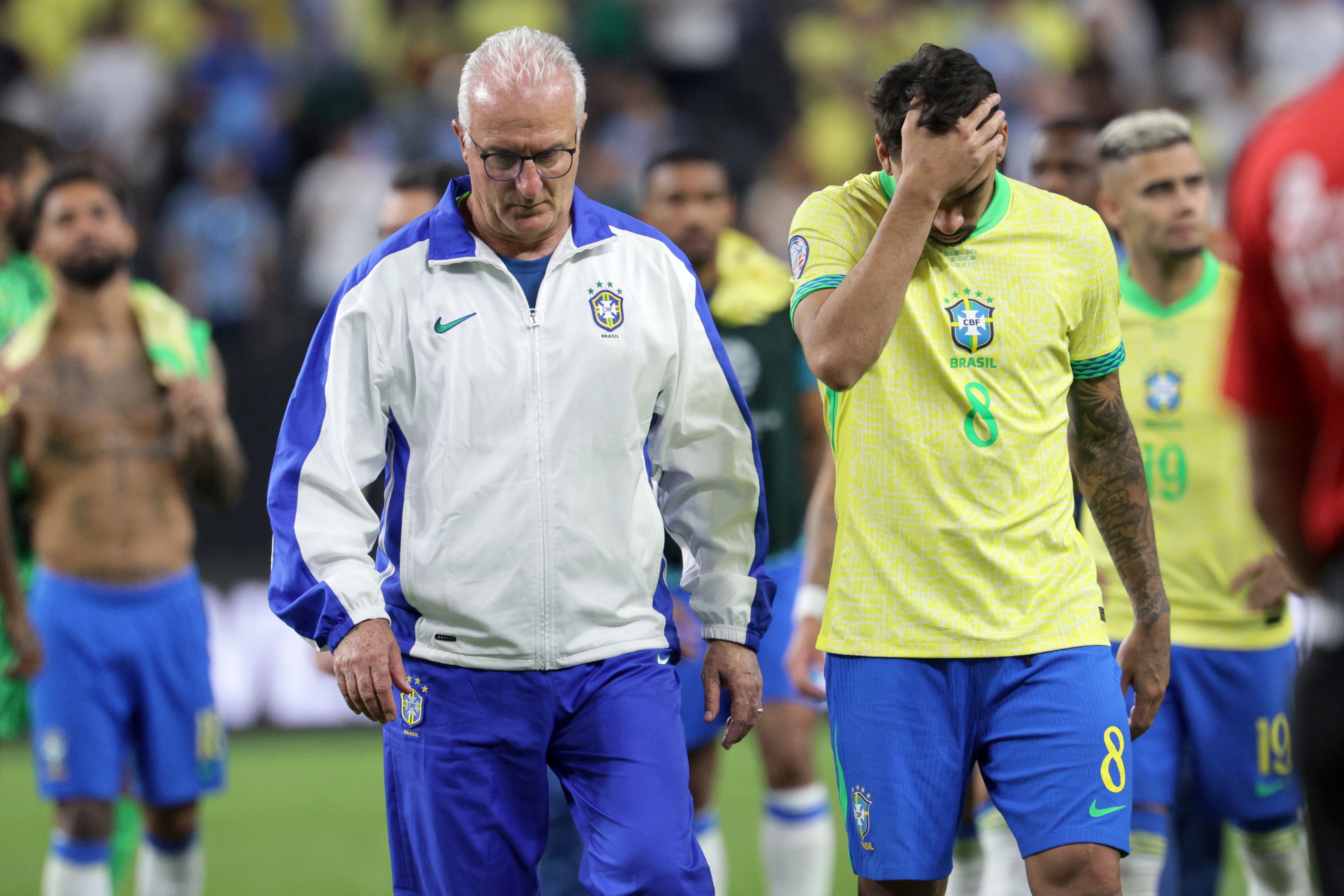 Dorival Junior y Lucas Paquetá salieron decepcionados luego de la eliminación en la Copa América 2024.