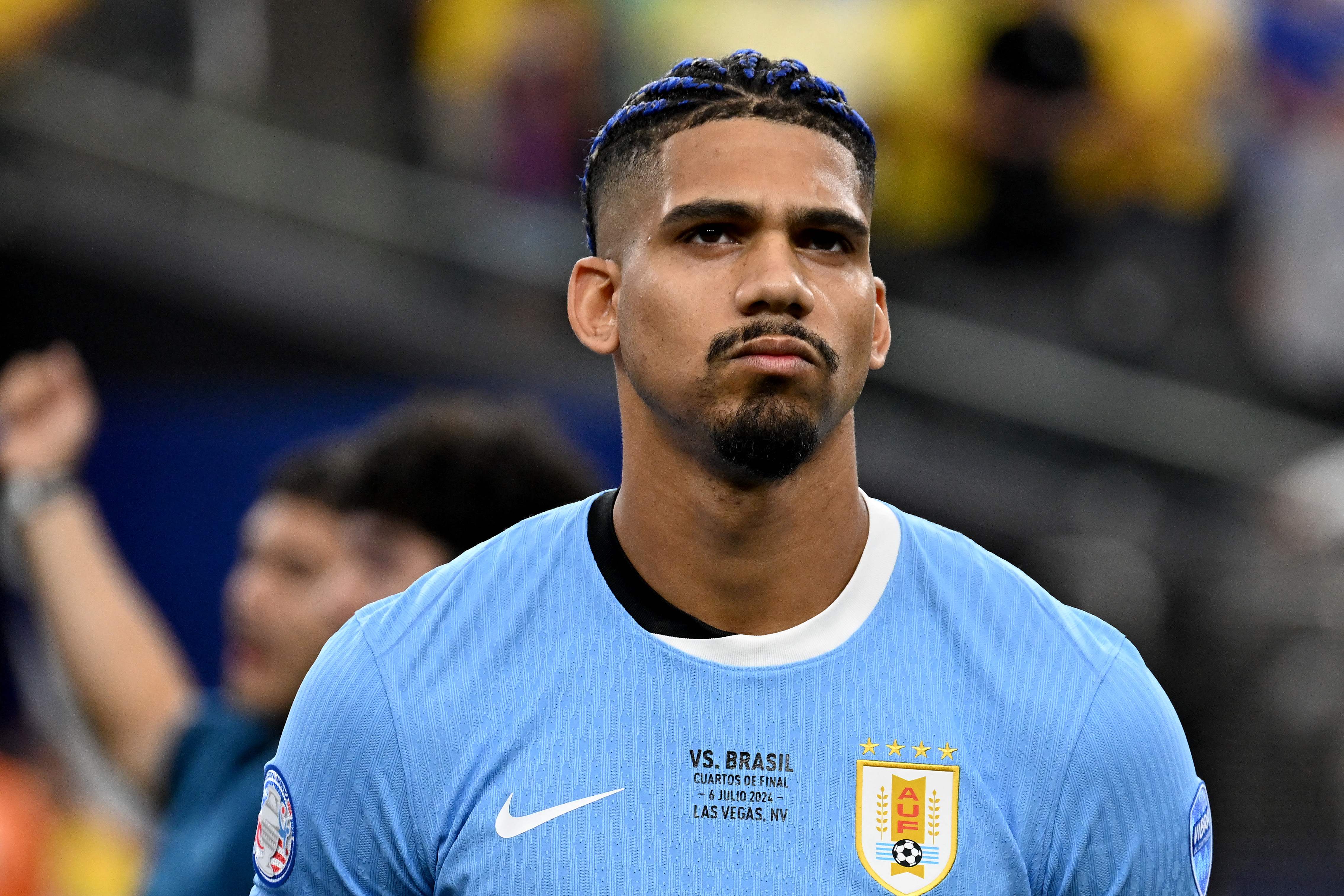 Ronald Araujo durante el último partido de la Copa América que pudo disputar, ante Brasil en cuartos de final.