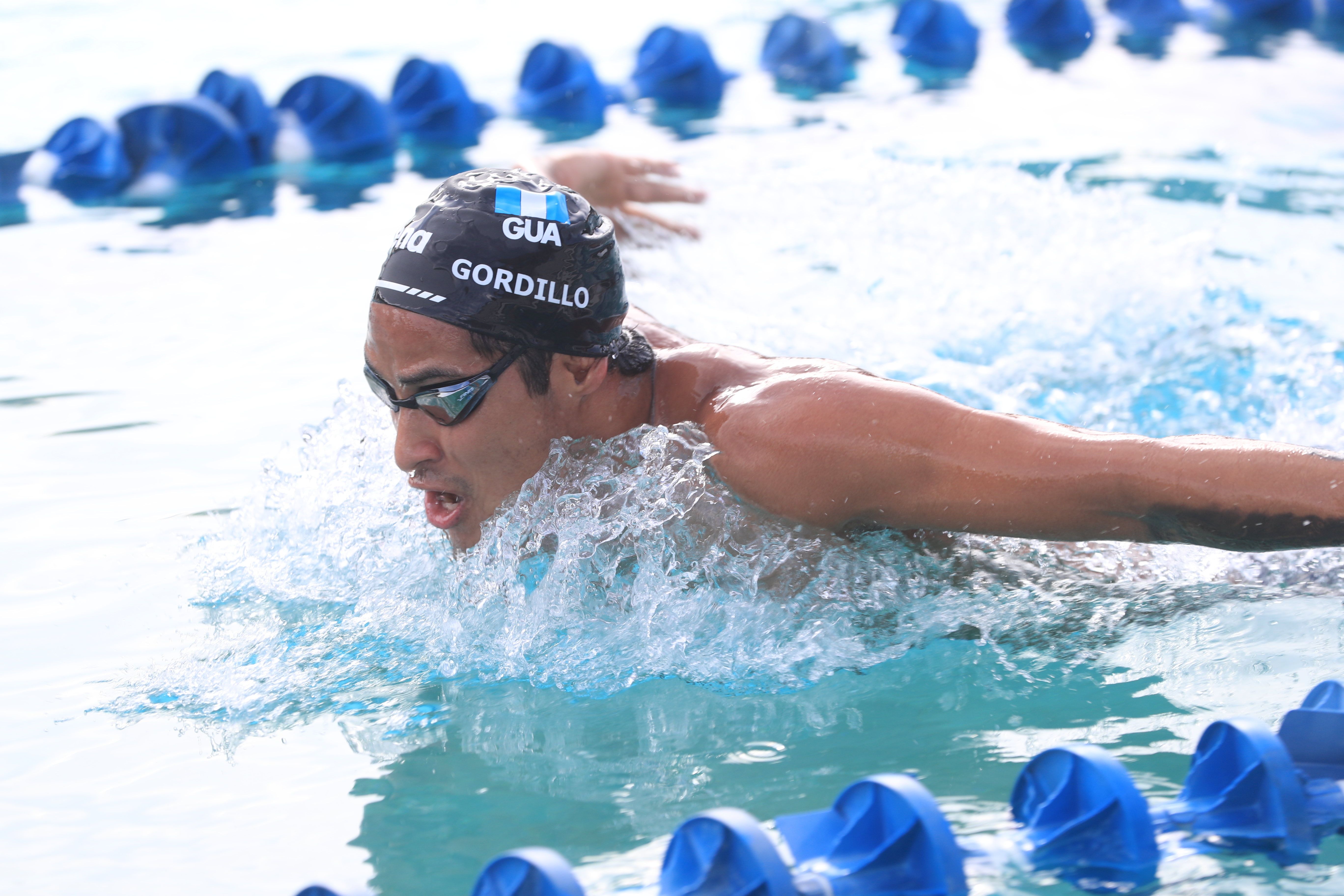 Érick Gordillo competirá en los Juegos Olímpicos de París 2024 en la distancia de los 200 metros combinados. (Foto Prensa Libre: Douglas Suruy).