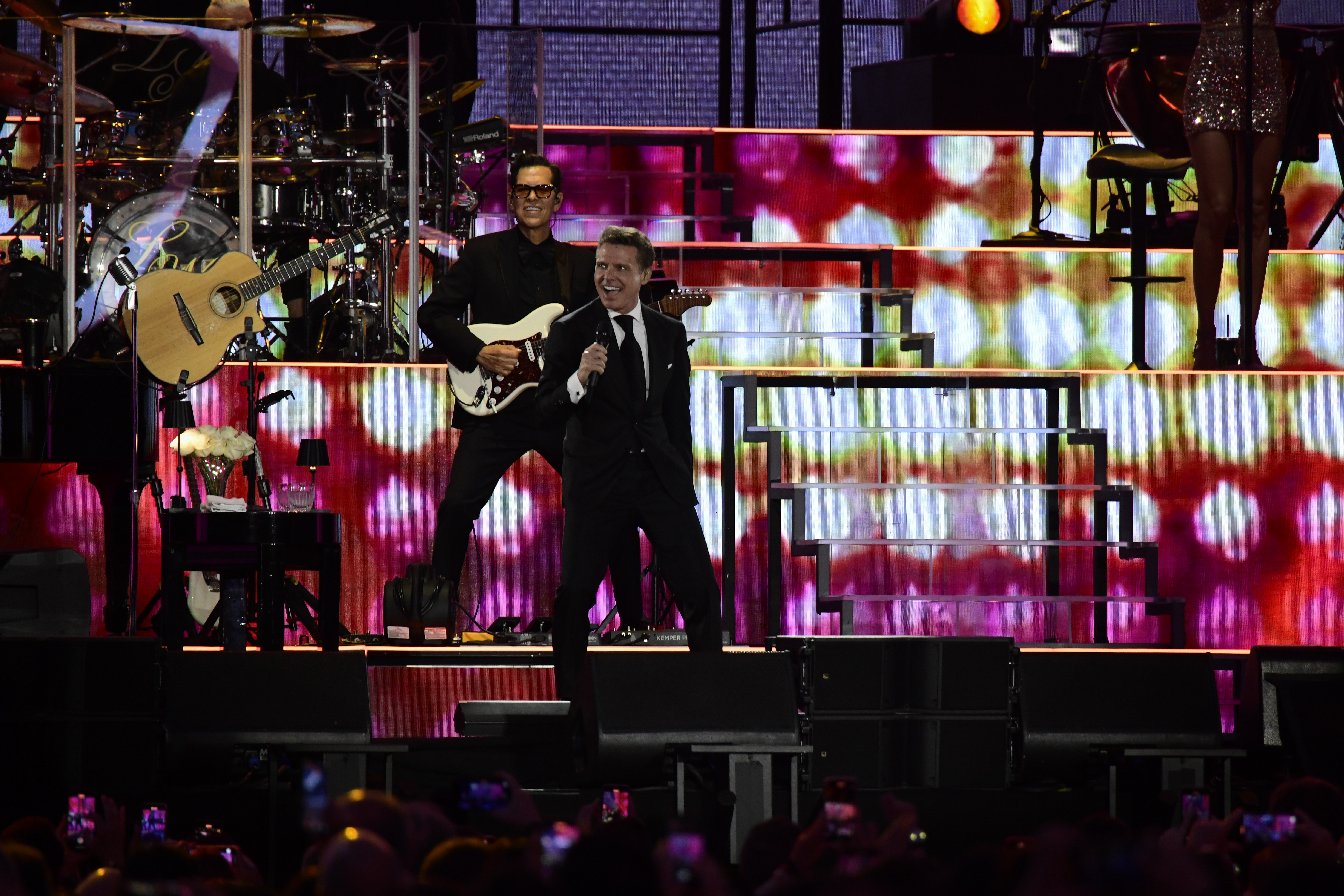 MADRID, 06/07/2024.- El cantante mexicano Luis Miguel durante el concierto que ofrece este sábado en Madrid. EFE/ Victor Lerena