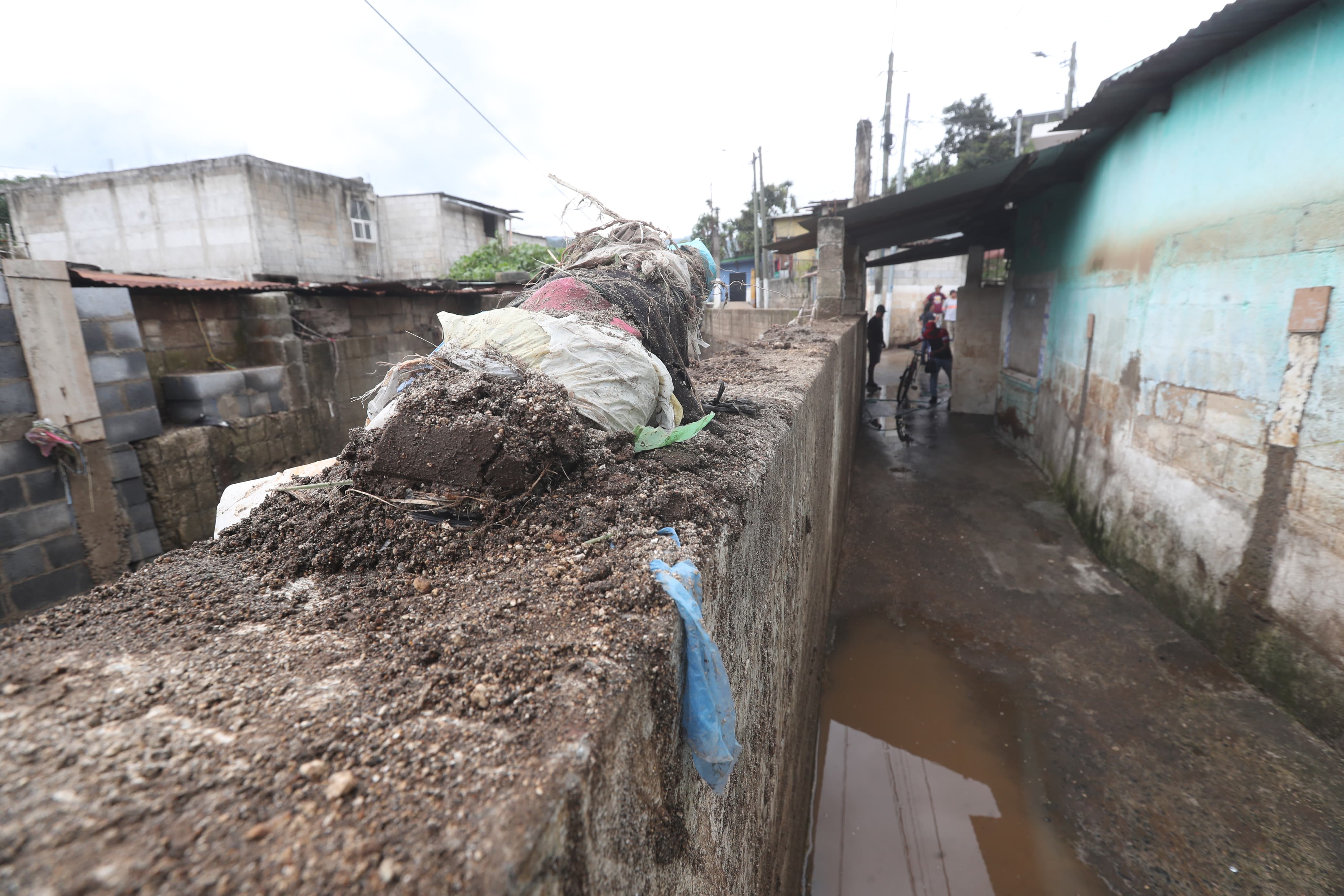 La lluvia causó estragos en San Miguel Petapa