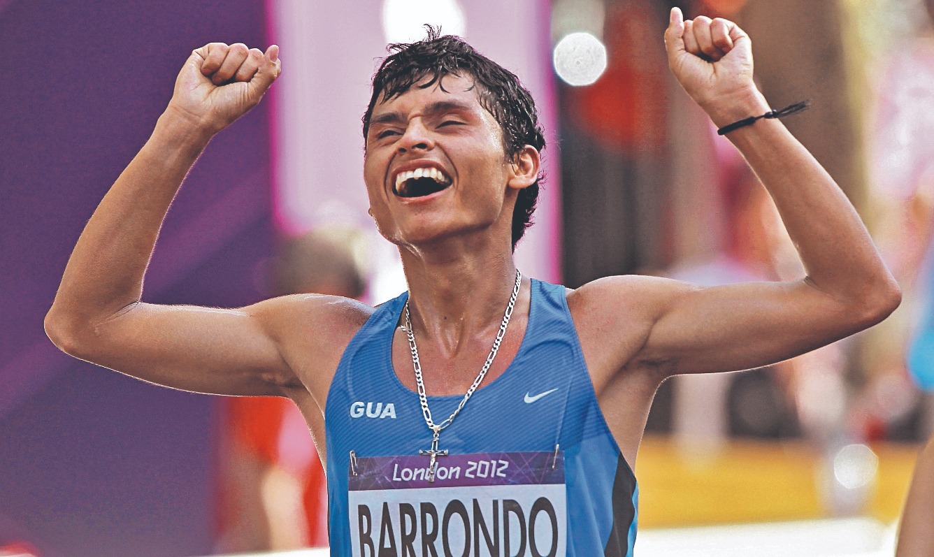 Erick Barrondo luego de haber completado la carrera de 20 km en Londres 2012.