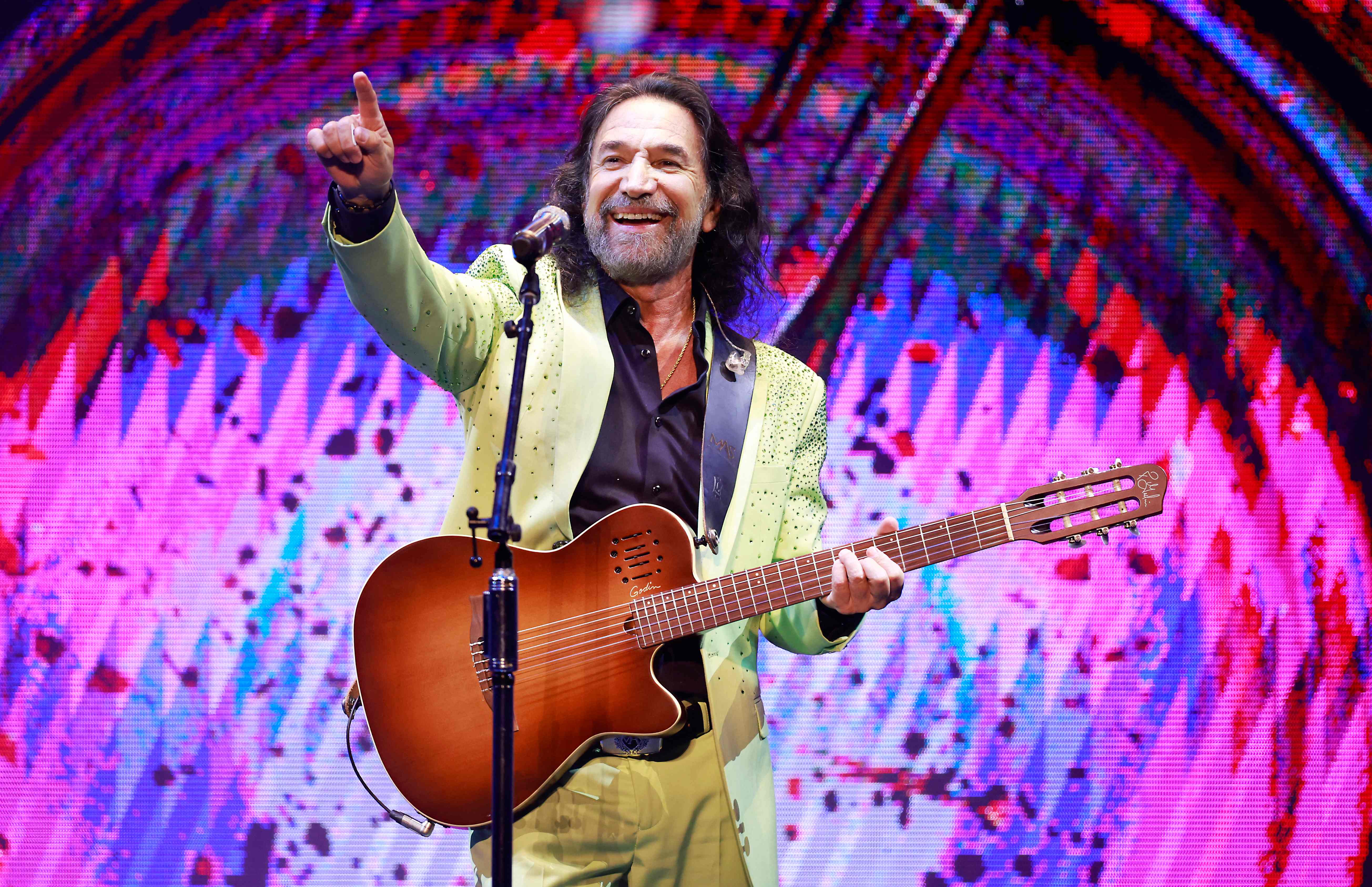 Marco Antonio Solis ha sido comparado en ocasiones con tener facciones como Jesús de Nazaret. (Foto Prensa Libre: AFP)