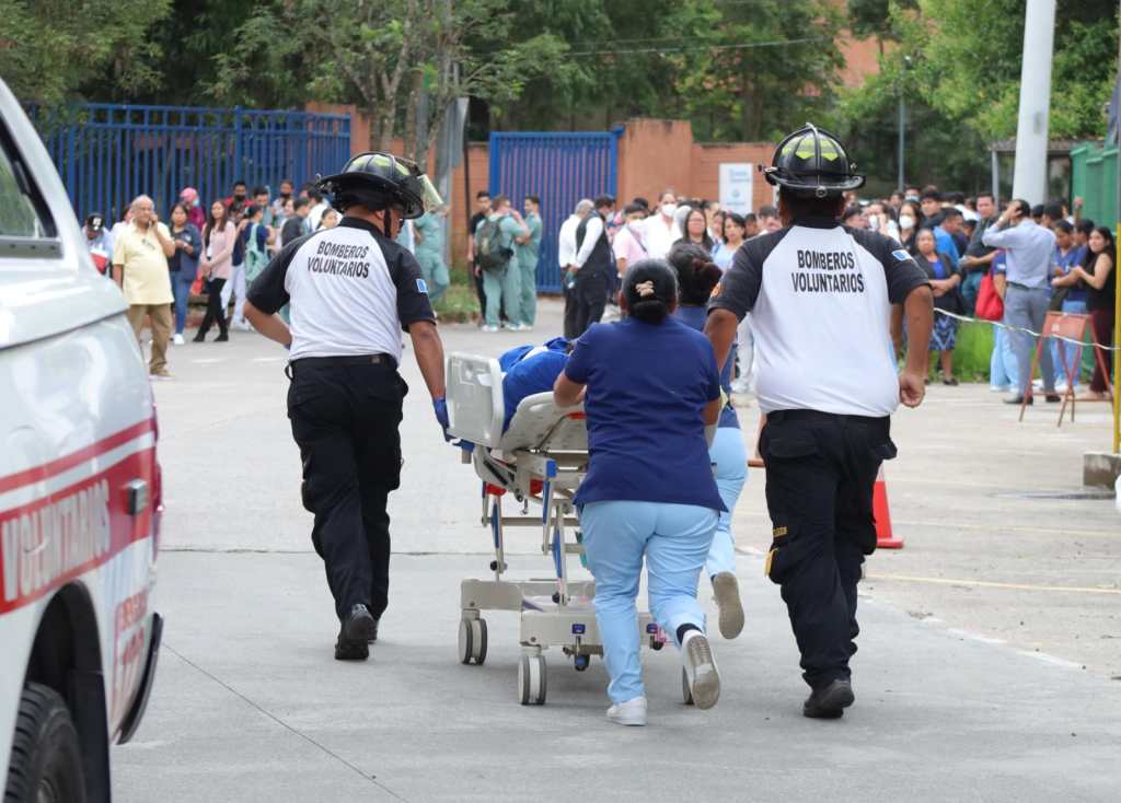 Hospital Roosevelt evacuacion explosivo 14 de agosto 2024 (2)