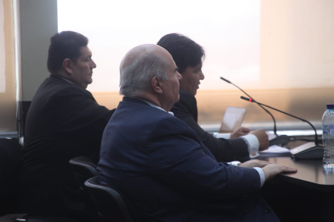 Julio Ligorría asiste al Juzgado de Mayor Riesgo D para pedir que el cierre de la investigación en su contra por el caso Construcción y Corrupción. (Foto Prensa Libre: E. Chang)