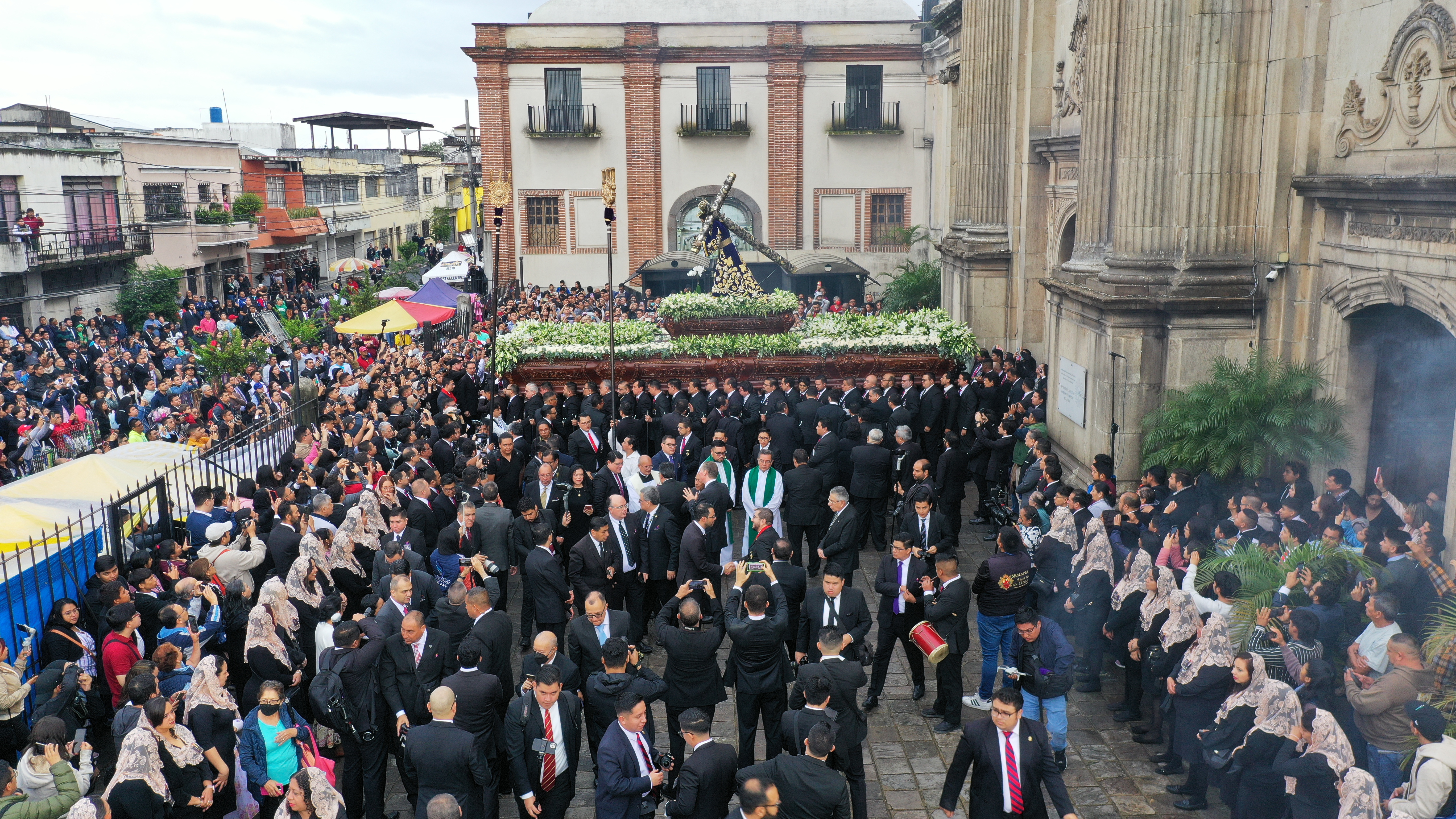 Jesús de La Merced, consagrado en Guatemala en el siglo XVIII, destaca por sus facciones perfectas y un rostro que refleja el sufrimiento. (Foto Prensa Libre: Byron Rivera Baiza) 