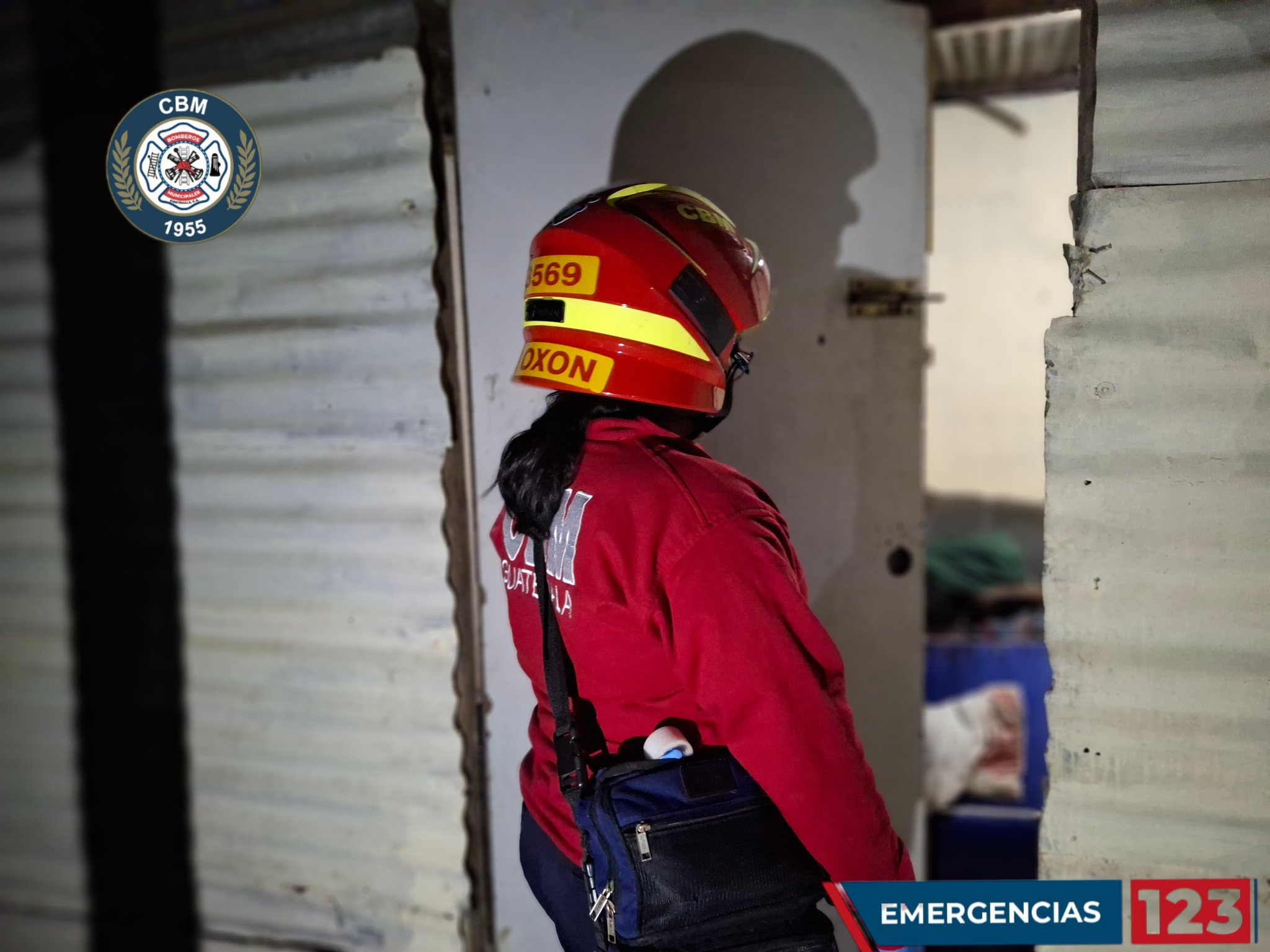 Dos cuerpos fueron hallados en San Juan Sacatepéquez. (Foto Prensa Libre: Bomberos Municipales)