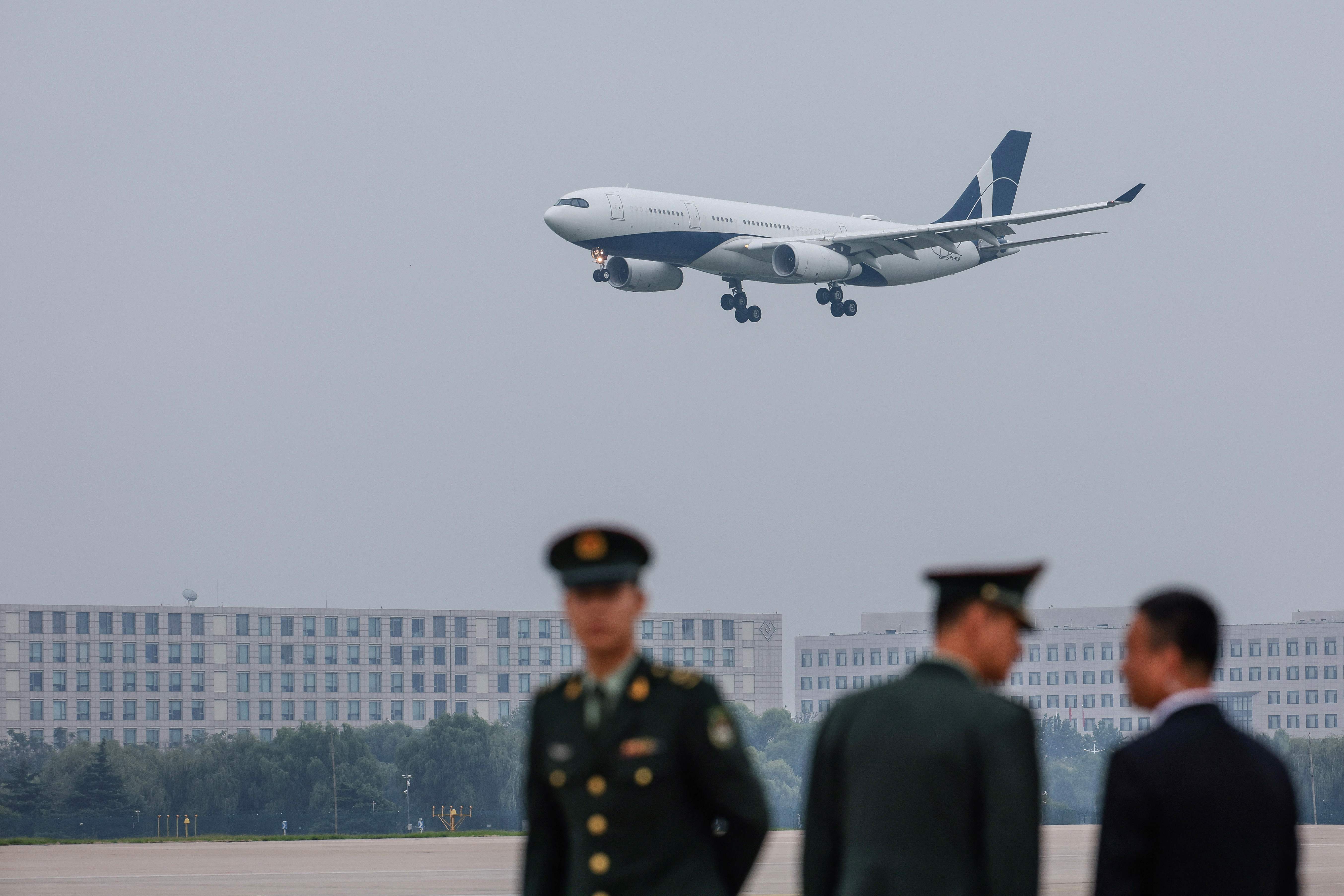 Las aerolíneas se han visto obligadas a suspender vuelos por la tormenta tropical "John".