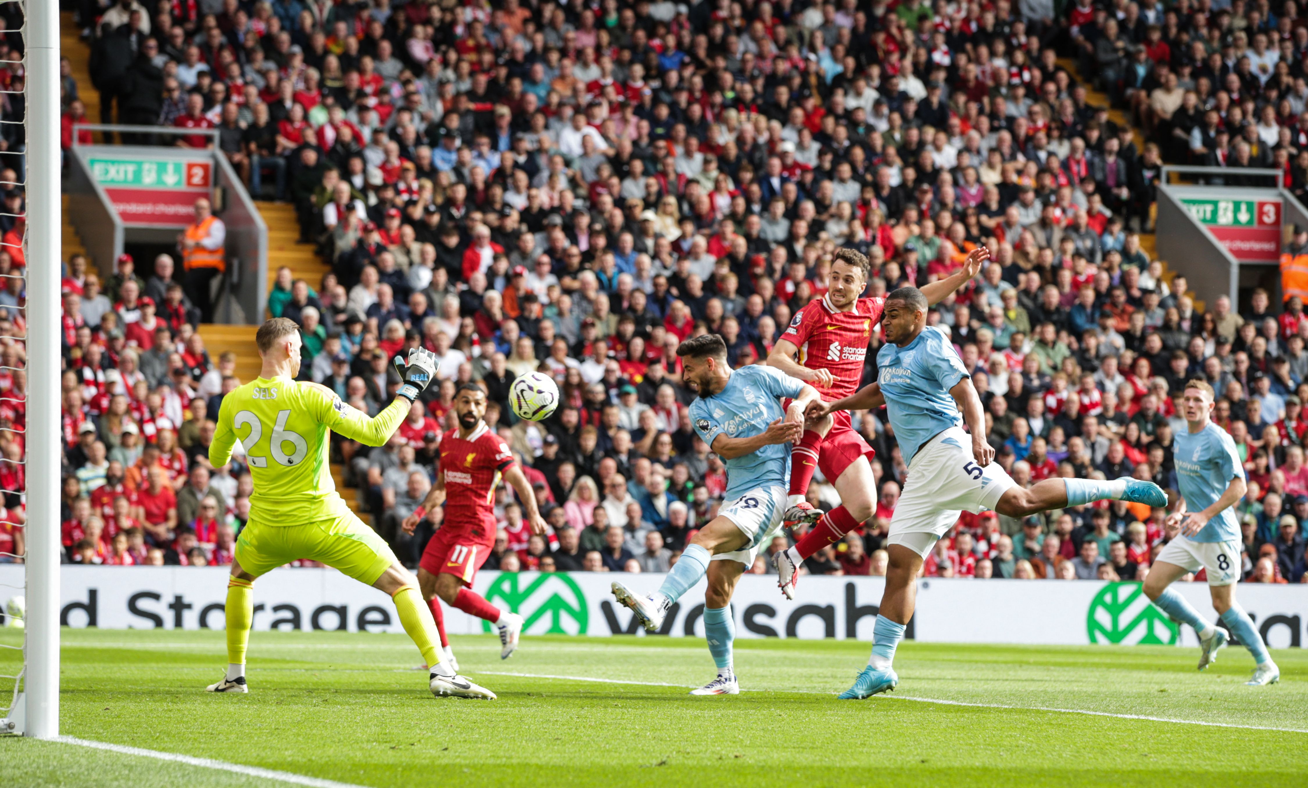 El Liverpool cae en casa 55 años después ante el Nottingham Forest.