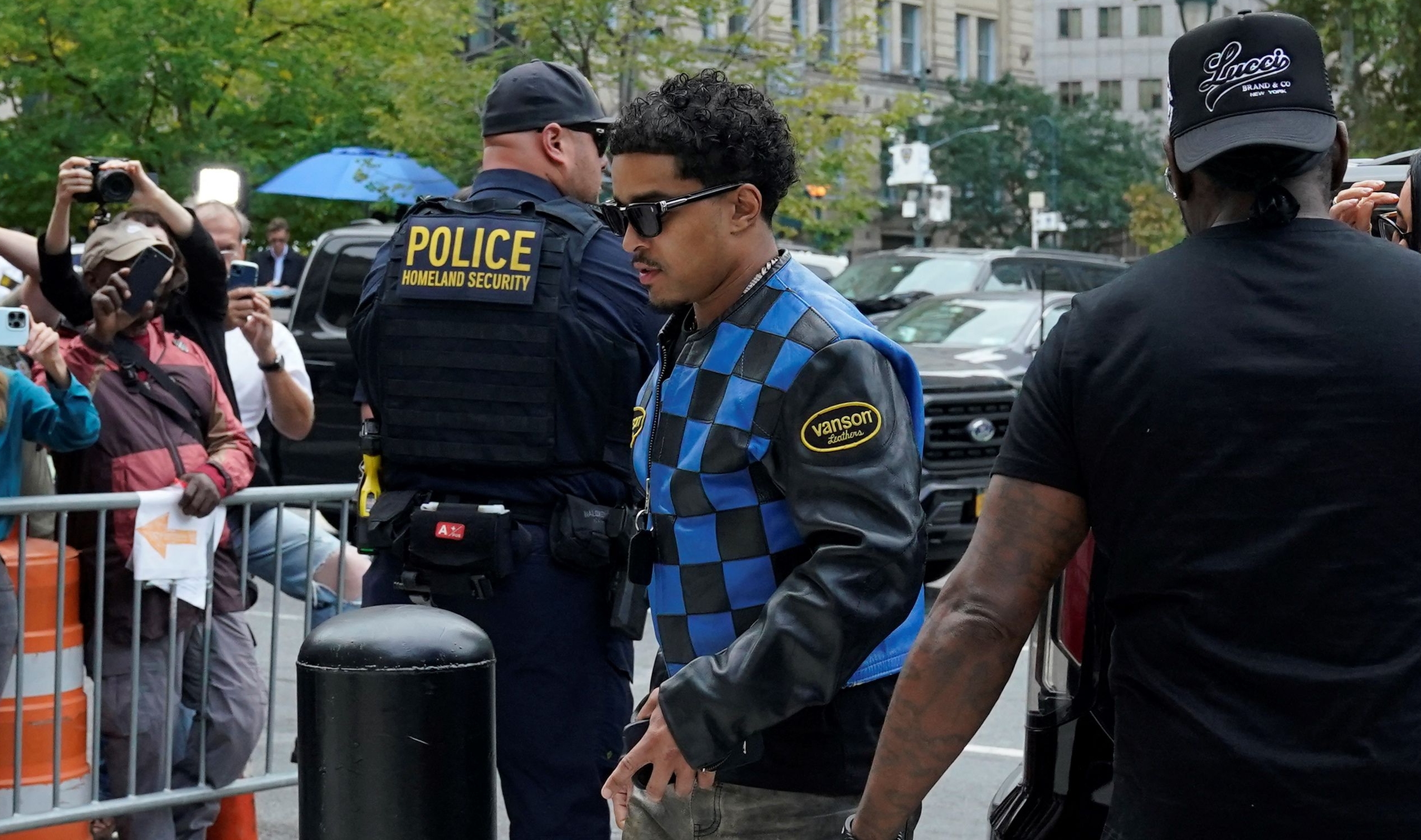 Sean "Diddy" Combs entrando a la audiencia de este miércoles.