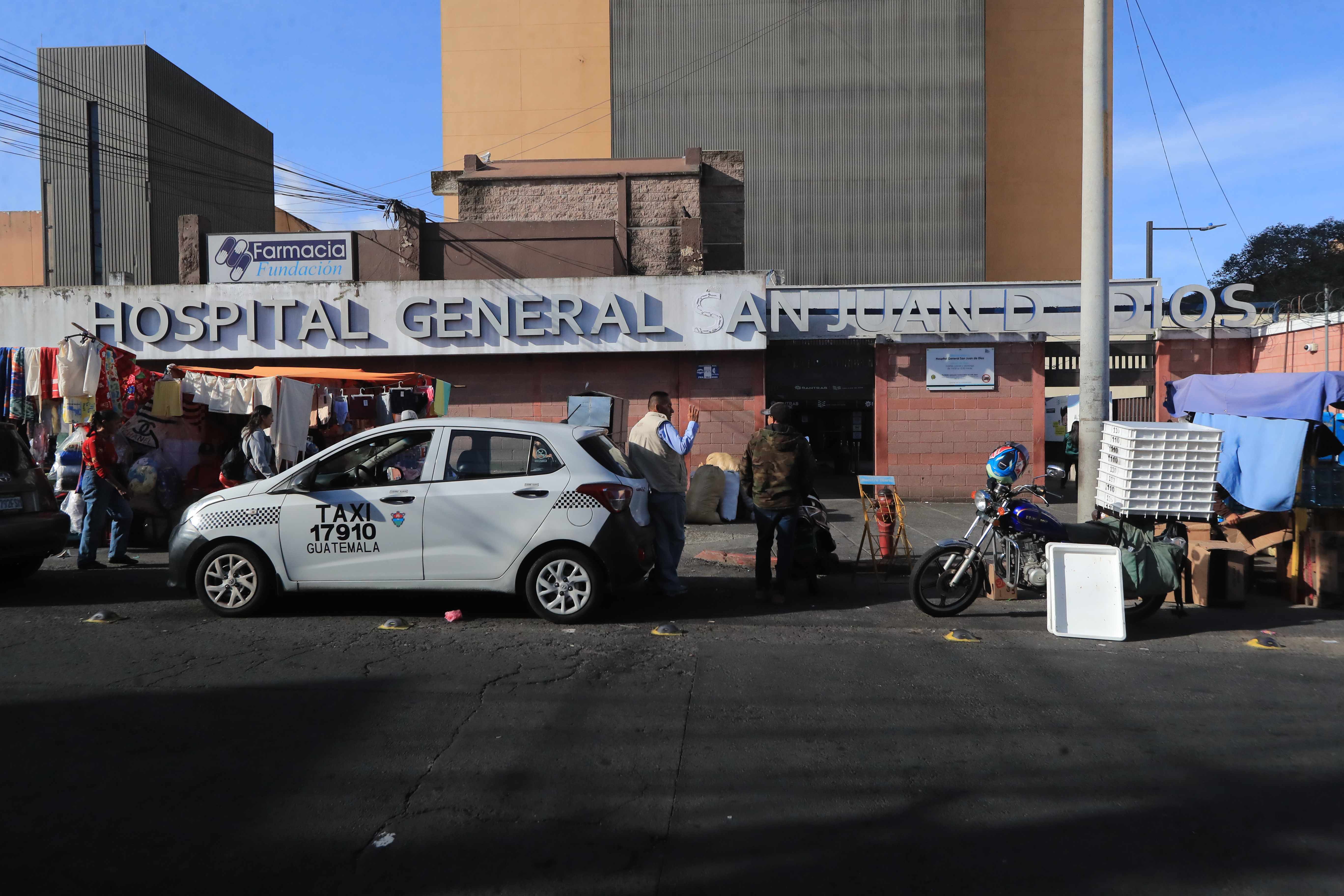 Hombre profana cadáver en Hospital San Juan de Dios