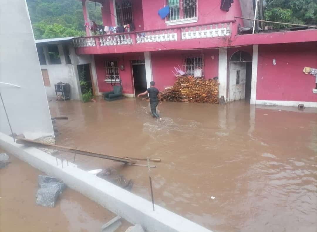 Inundación en Santa Catarina Ixtahuacán