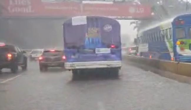 Lluvias en la ciudad capital