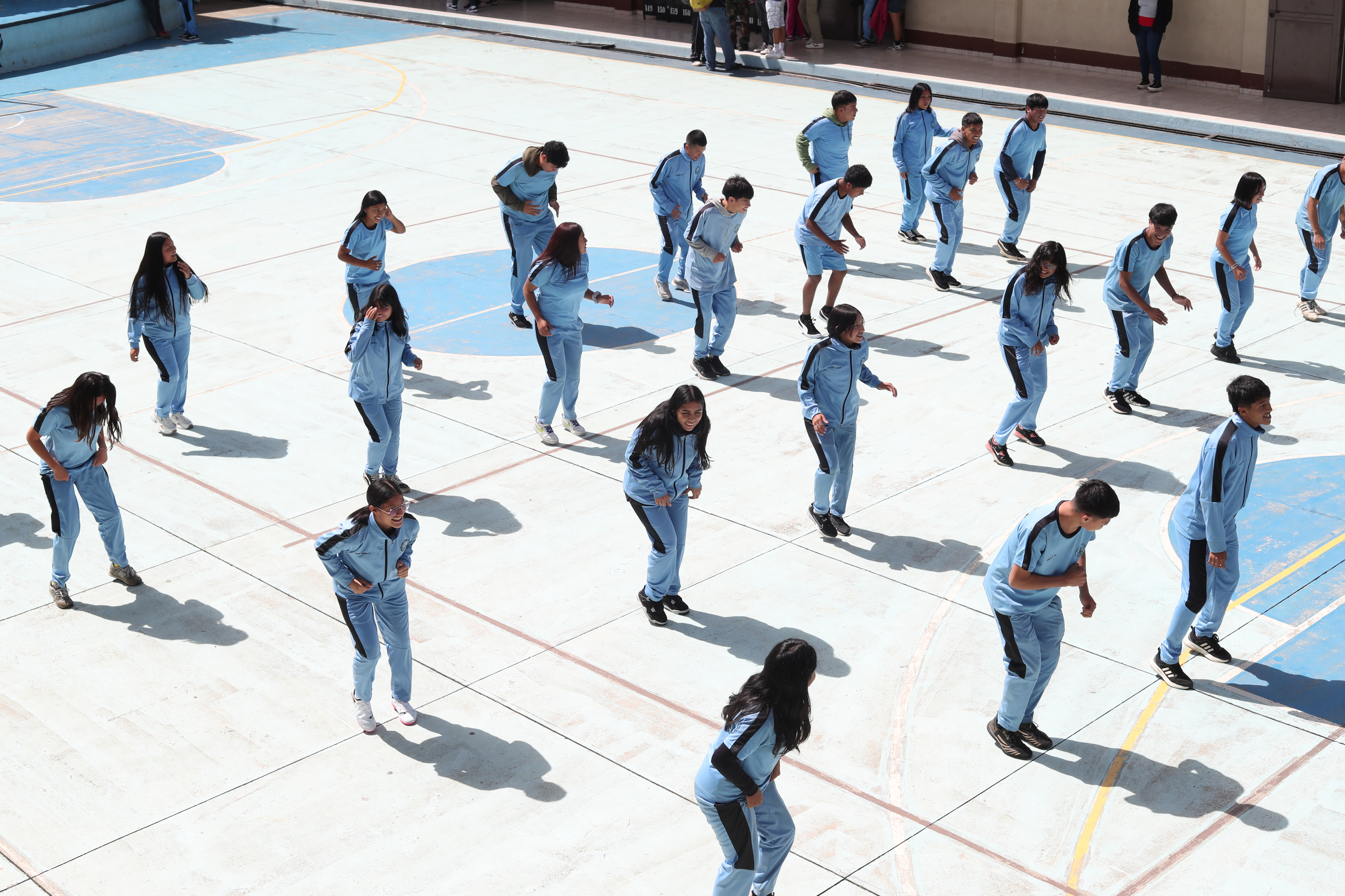 Escuela Normal Central de Educacin Fsica (ENCEF)  estudiantes que deseen formarse como bachilleres en Ciencias y Letras con Orientacin en Educacin Fsica reciben clases en las instalaciones donde los estudiantes pueden aprender o reforzar conocimientos en disciplina deportivas como  voleibol, natacin, gimnasia artstica, atletismo, baloncesto y futbol

Fotografa Erick Avila                   30/08/2024