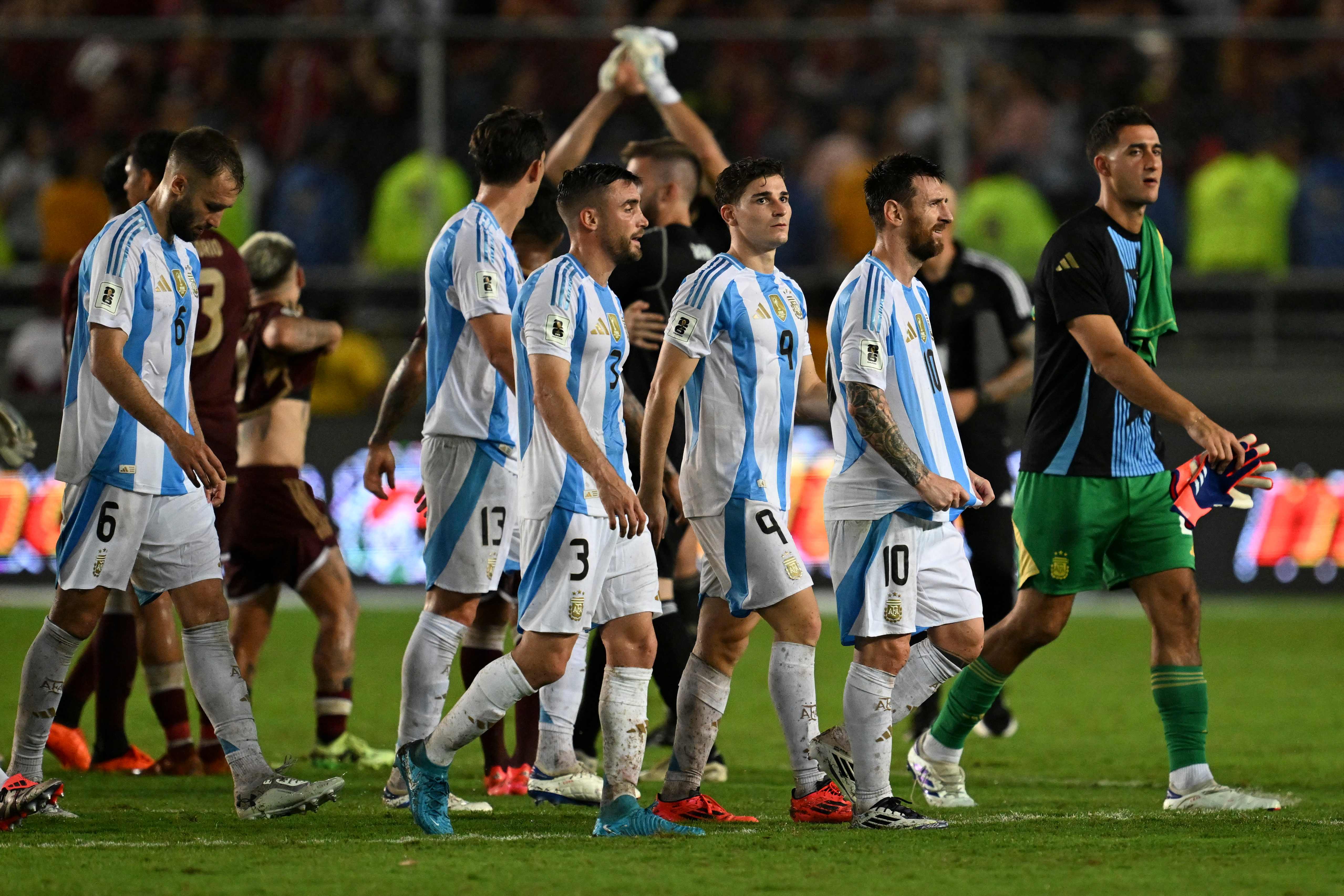 Argentina jugó contra Venezuela en las eliminatorias para la Copa Mundial 2026 el 10 de octubre de 2024 en Maturín, Venezuela.