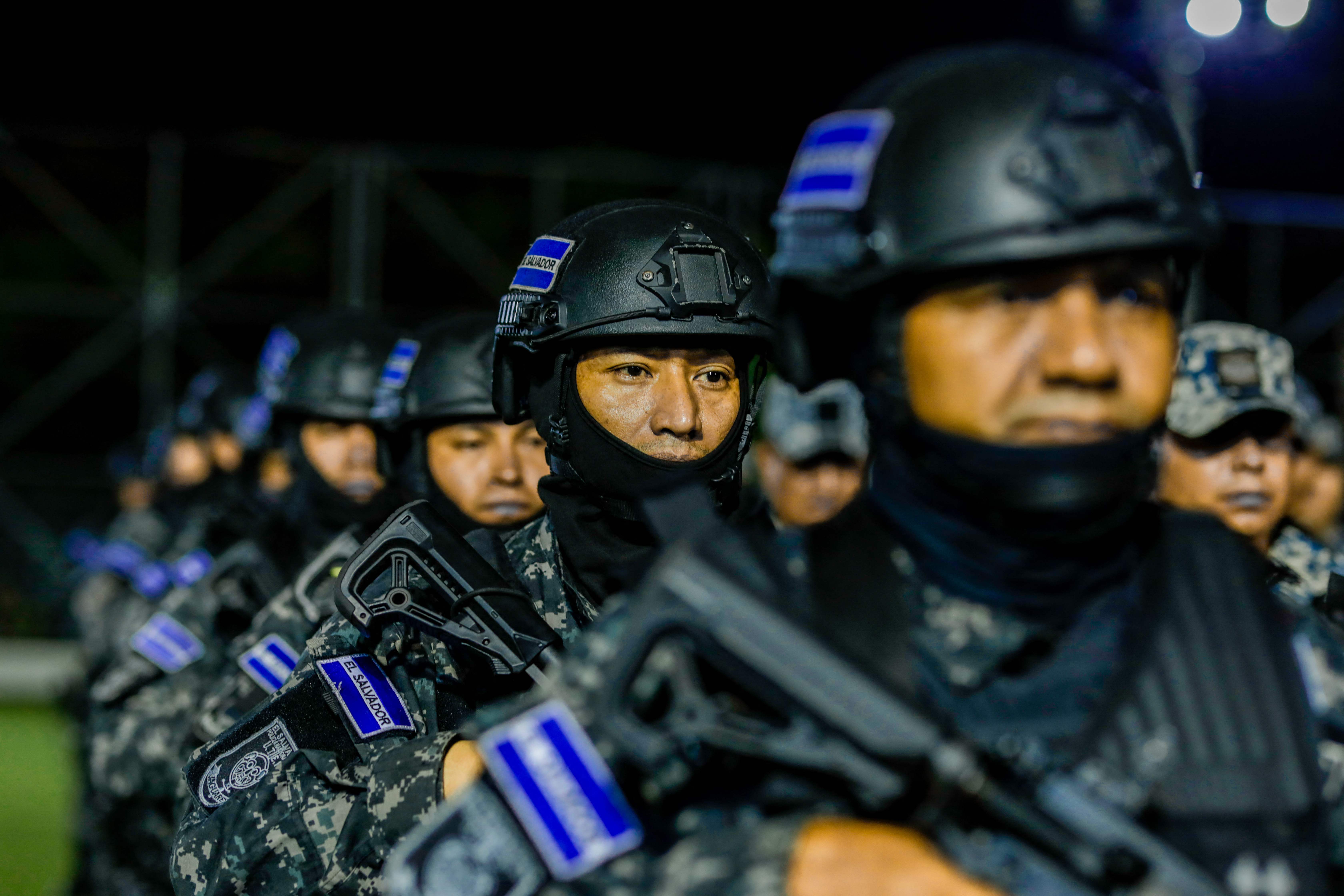 2.000 soldados y 500 policías fueron movilizados a la colonia 10 de Octubre, en San Marcos, San Salvador Sur.