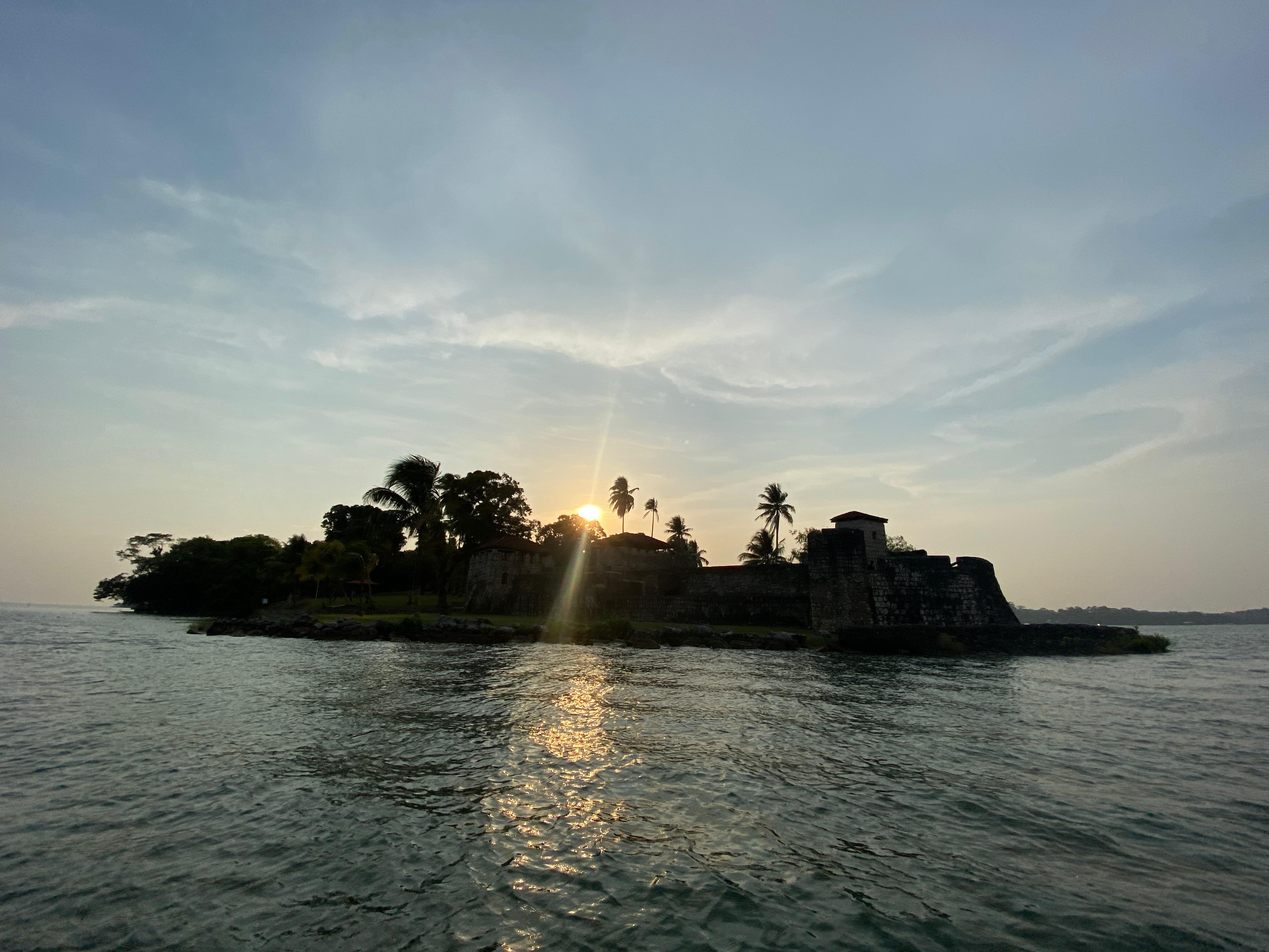 Castillo de San Felipe durante el atardecer.