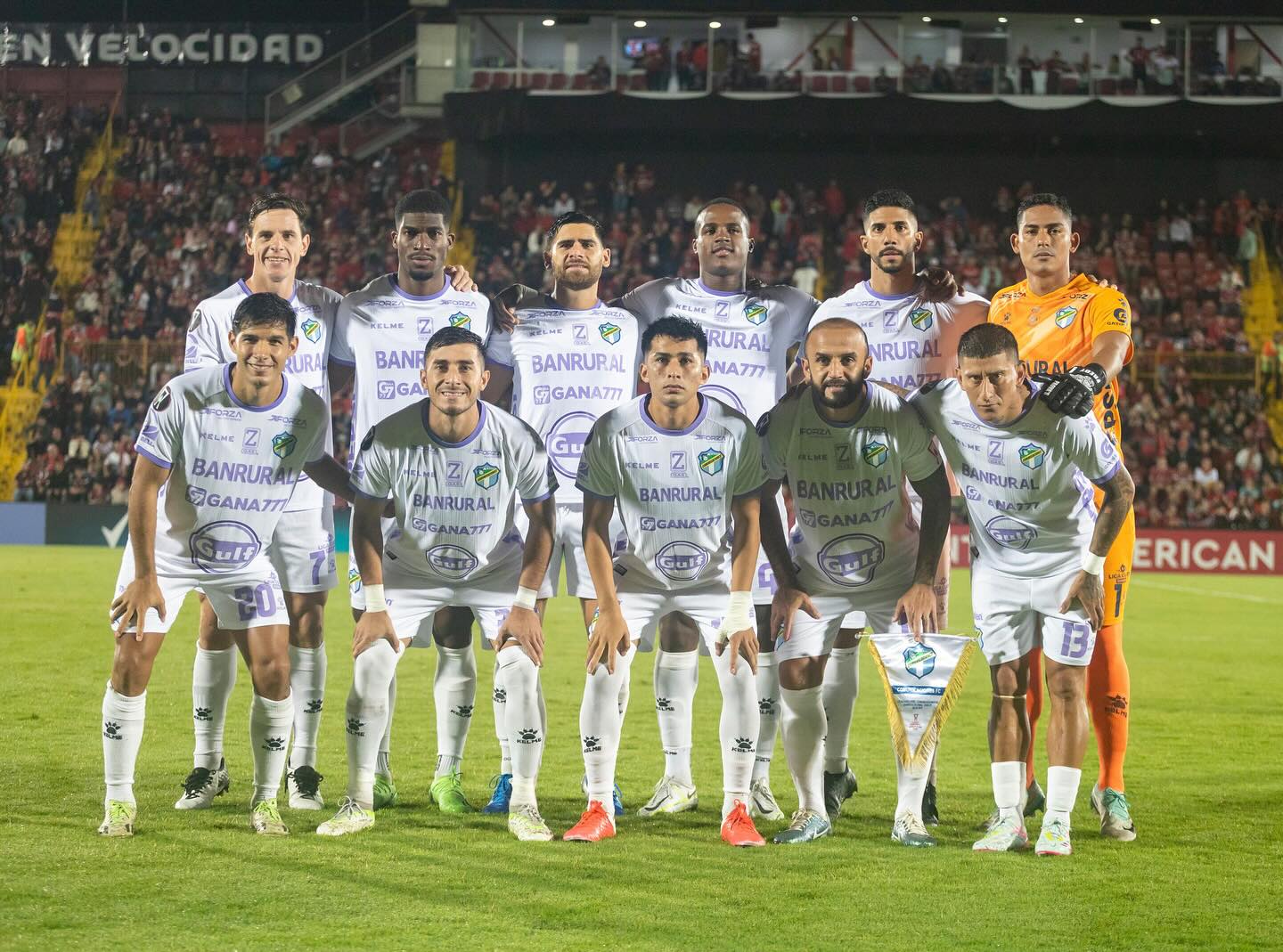 El equipo de Comunicaciones busca ser el segundo club guatemalteco con boleto a Copa de Campeones. (Foto Prensa Libre: Comunicaciones FC)