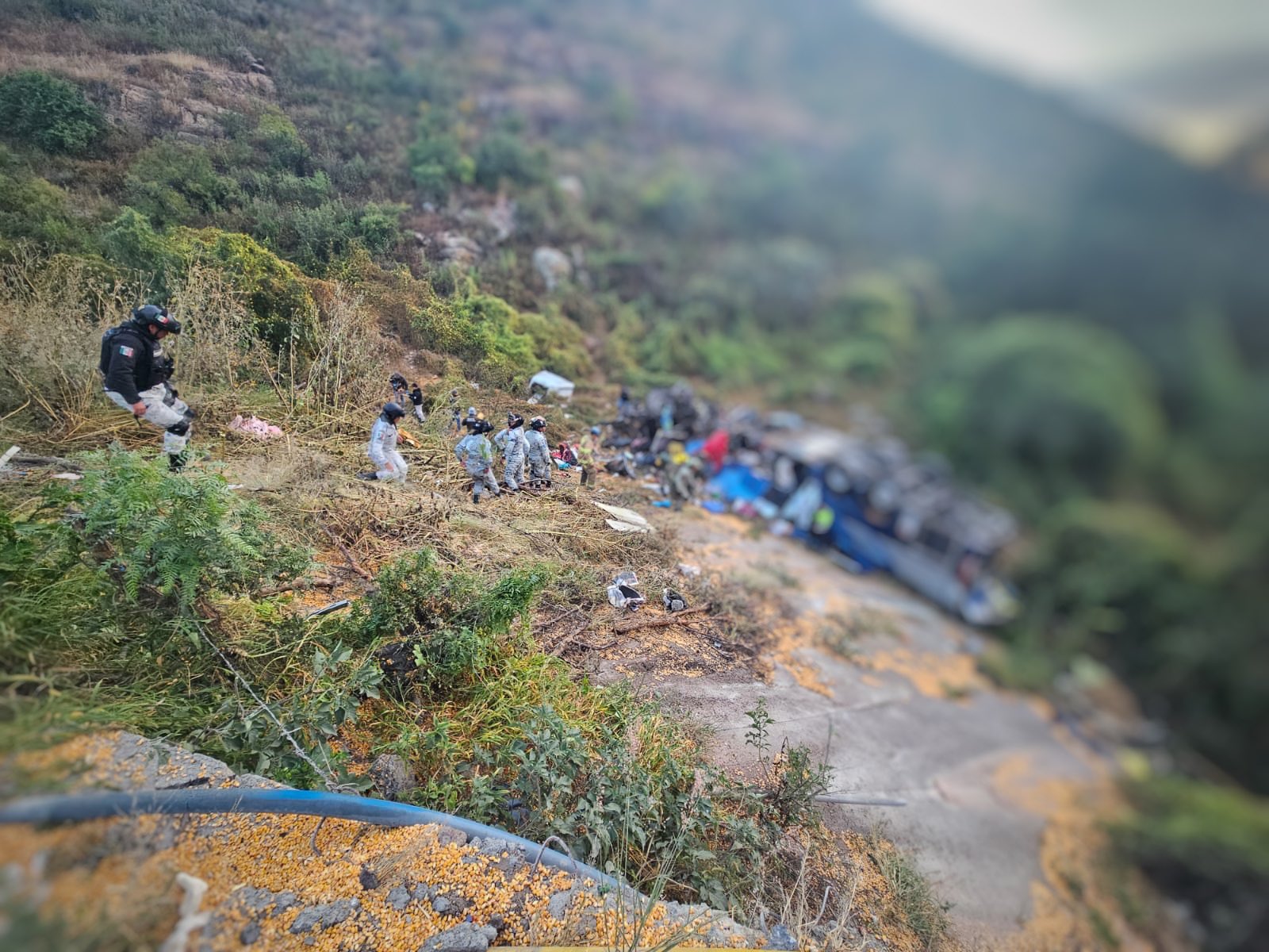 Un accidente entre un camión y un autobús dejó 24 muertos en Zacatecas, México. (Foto Prensa Libre: Guardia Nacional de México)