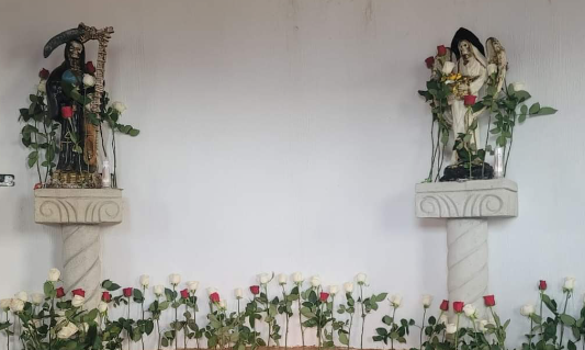 Recinto para culto a la Santa Muerte en Cantel