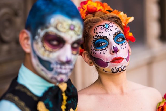 catrina acompañada de un catrin