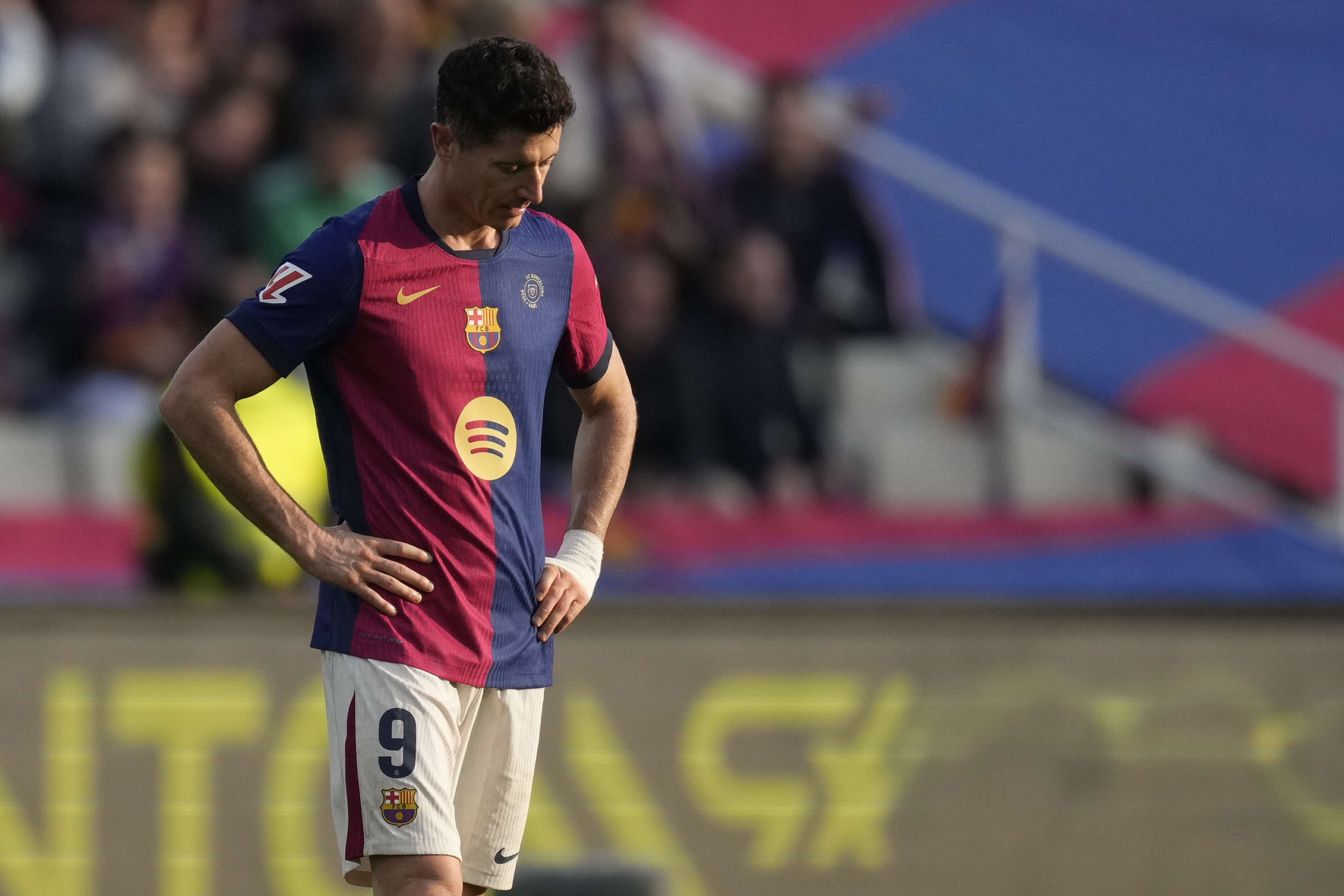 El Barcelona tropieza en la Liga nuevamente y pierde en casa