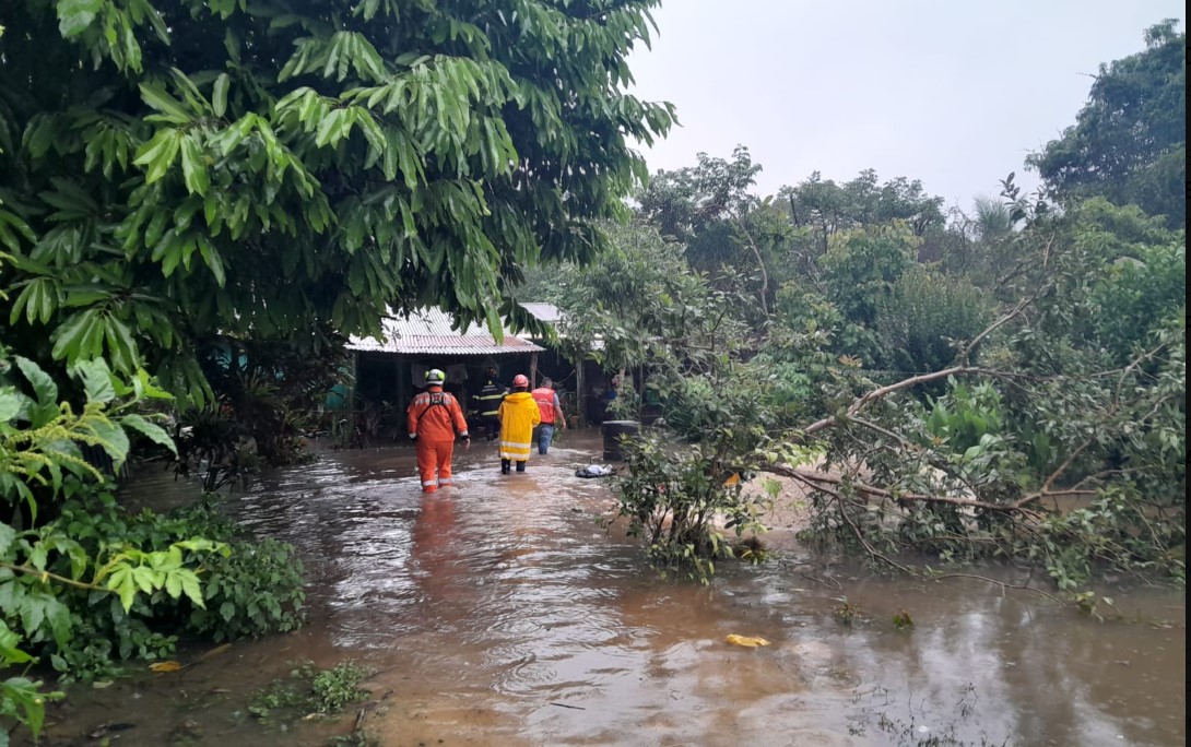 Daños por Sara en Petén (Foto: Conred)