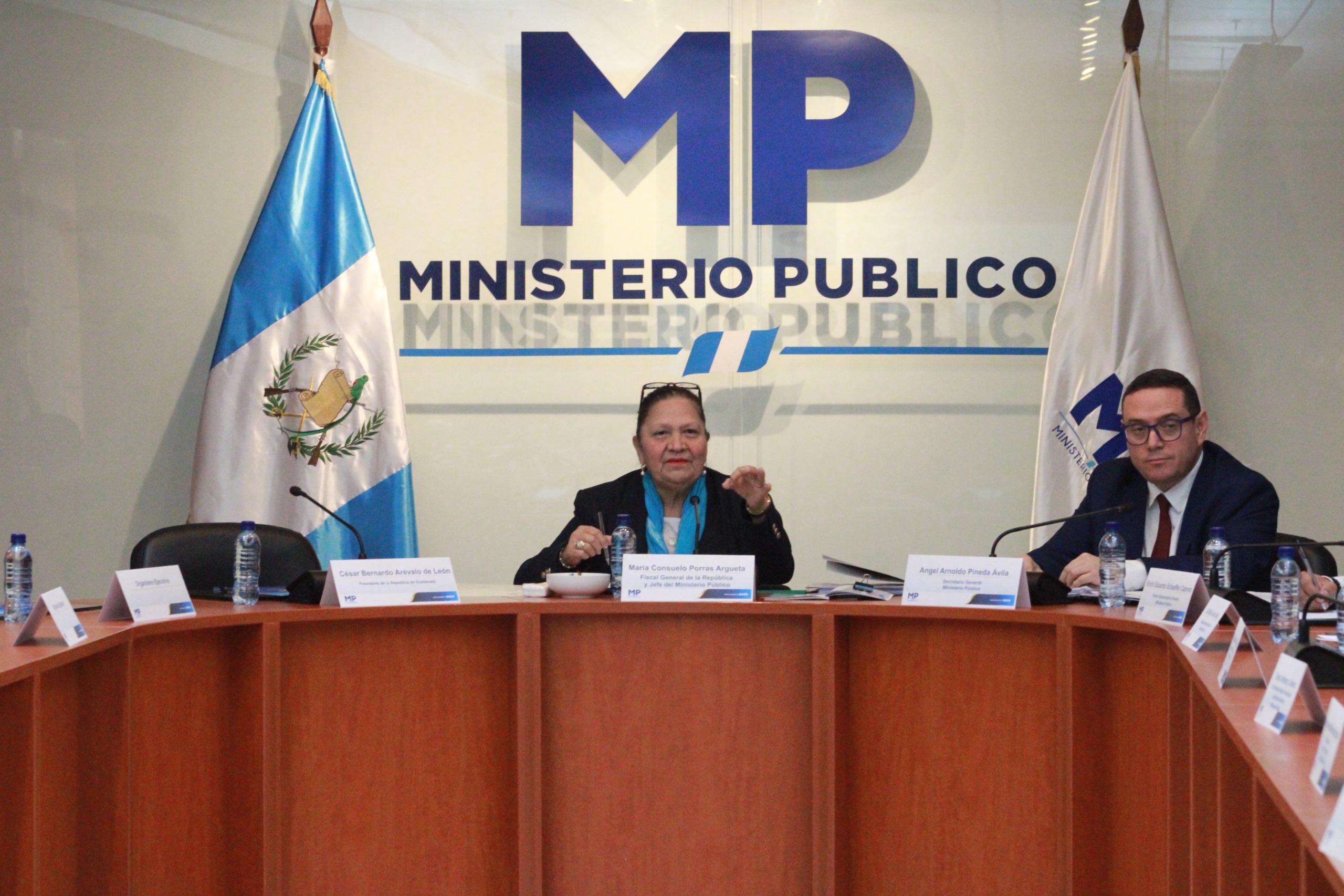 fiscal general consuelo porras (1)