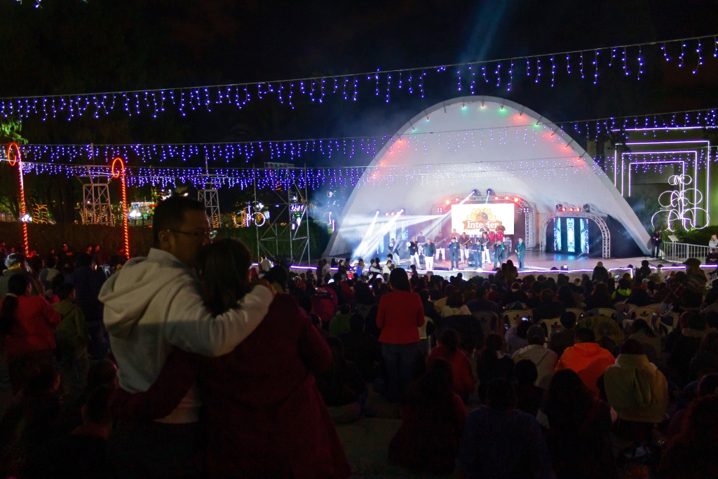 artistas amenizando el ambiente en una edición de Interfer Guatemala