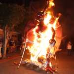 La quema del diablo se suele celebrar quemando piñatas alusivas a la festividad.