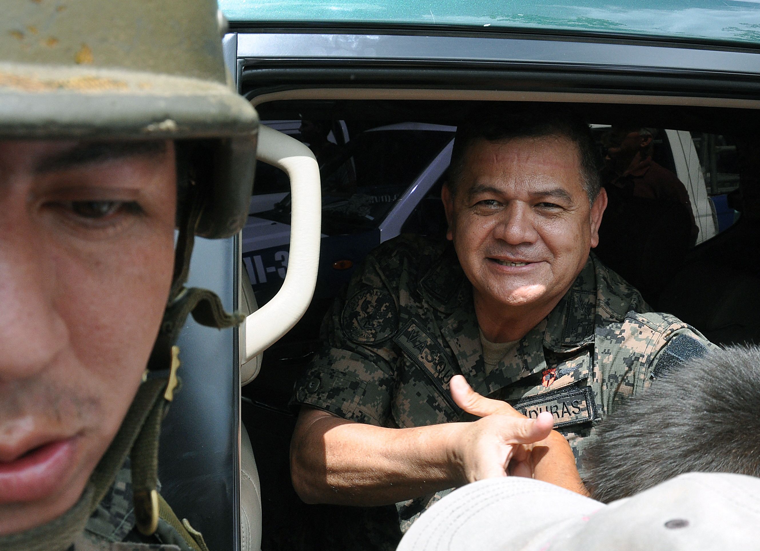 Romeo Vásquez capturado junto a otros dos exmilitares hondureños