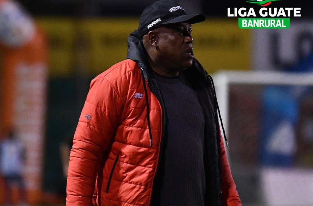 Hernánd Medford es el actual entrenador del equipo de Marquense.