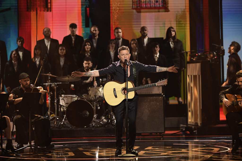 Alejandro Sanz en los premios goya 2025
