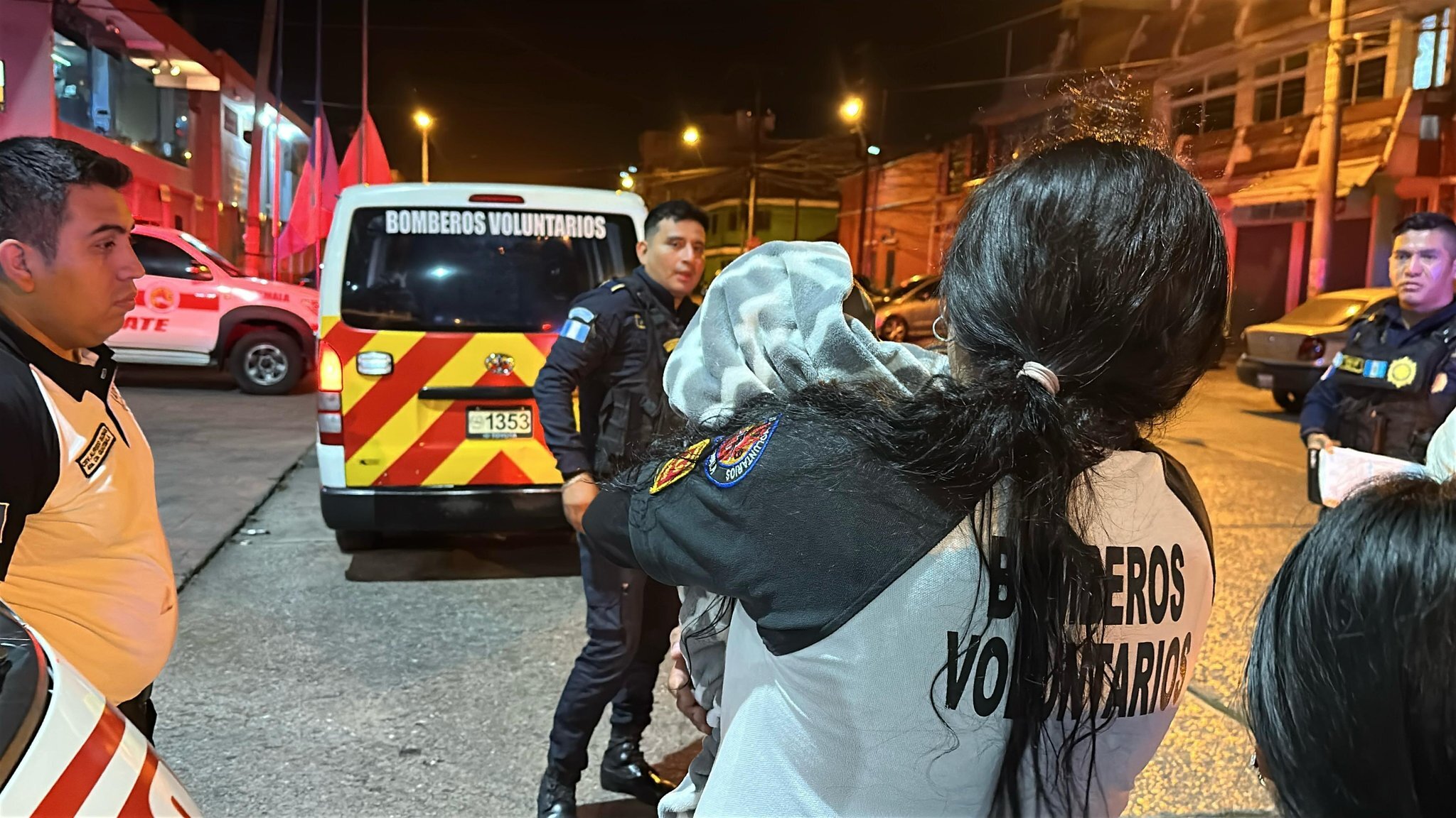 Bebe abandonado en la avenida Elena