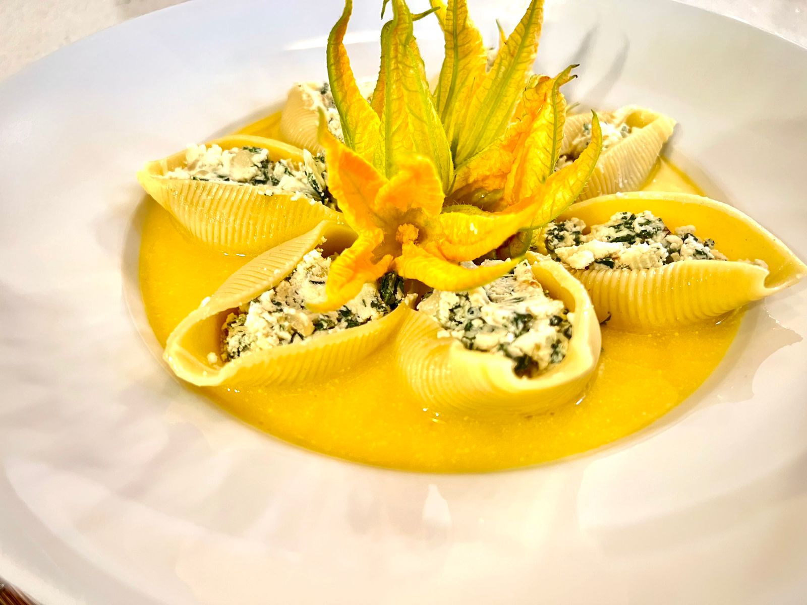 Ingrediente estrella: conchas gigantes con salsa de güicoy