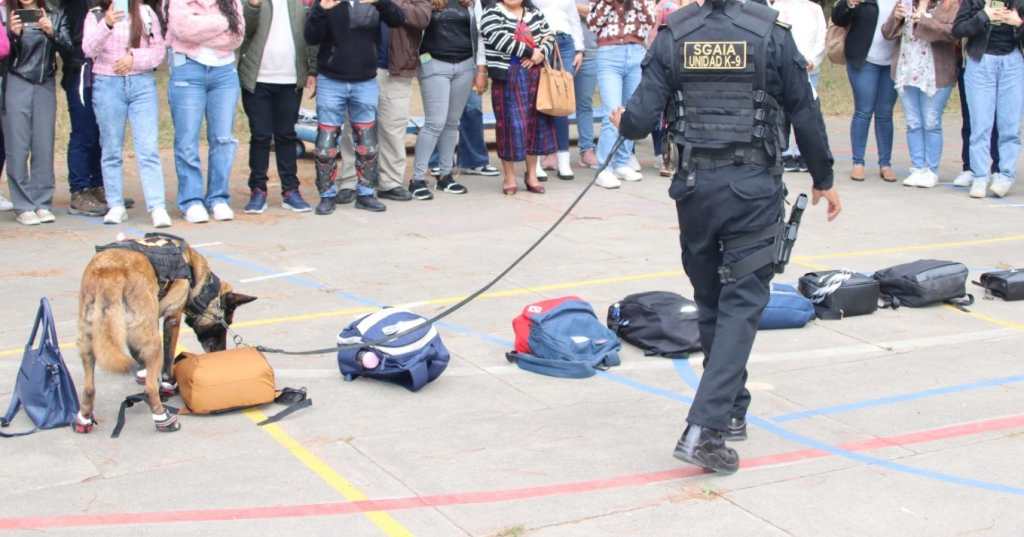 Programa Escuelas Seguras PNC foto PNC