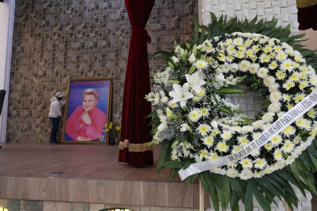 cremación paquita la del barrio