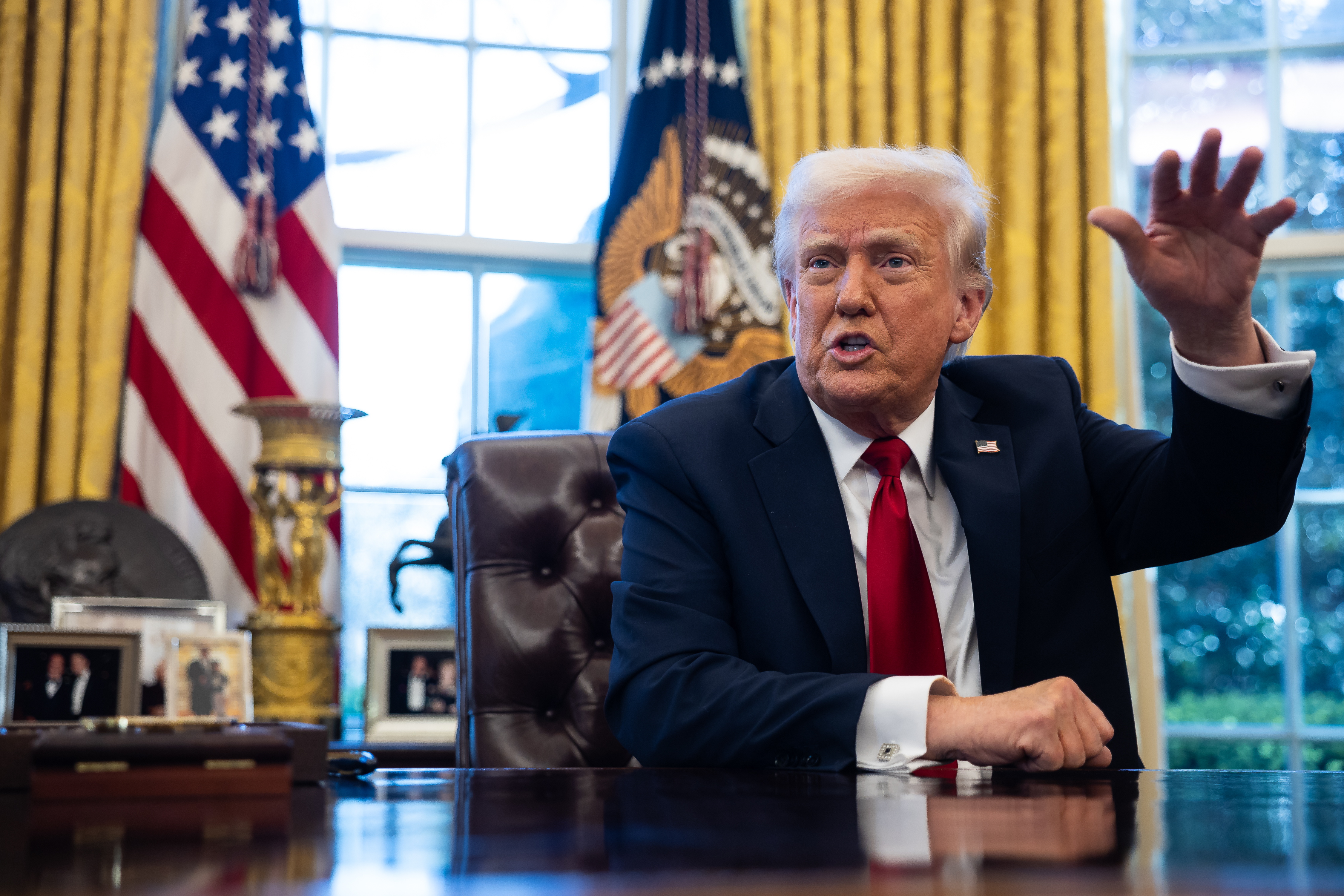 Donald Trump radio televisión pública