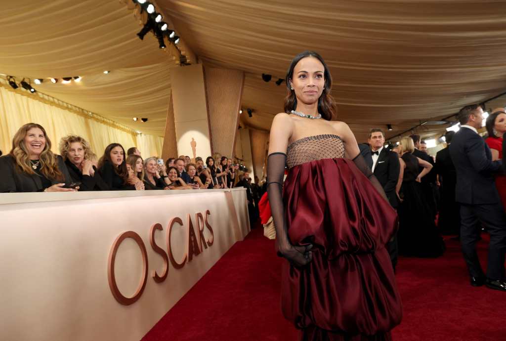 Premios Óscar 2025: Demi More y Selena Gómez acaparan las miradas en la alfombra roja