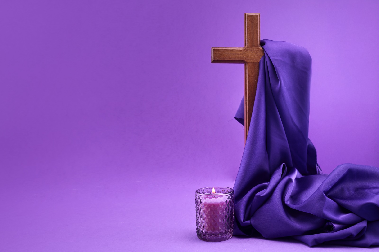 Los cantos cuaresmales pueden enriquecer su experiencia espiritual y vivir este tiempo con mayor profundidad. (Foto Prensa Libre: Shutterstock)