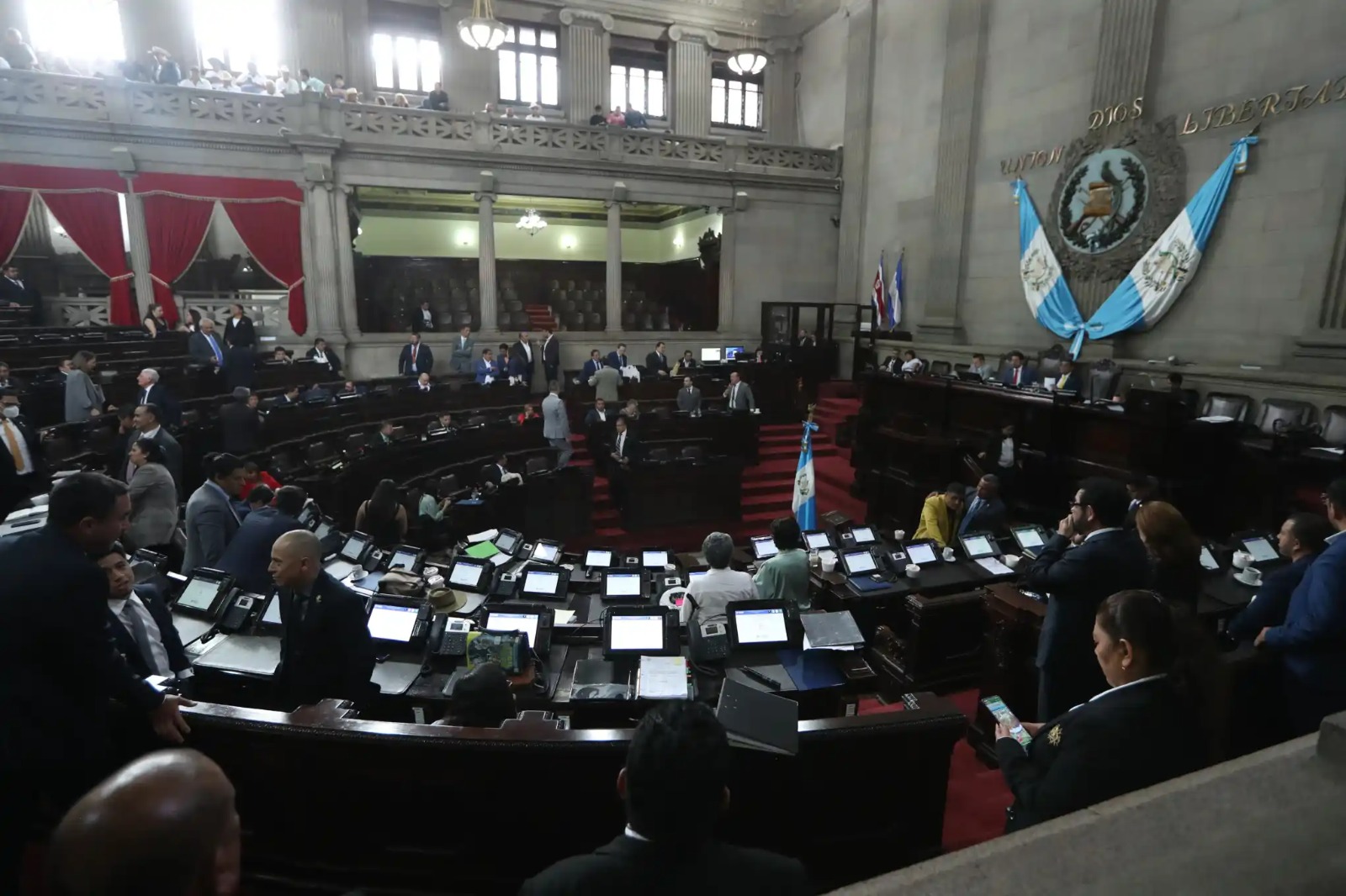 Congreso de la República salario diputados
