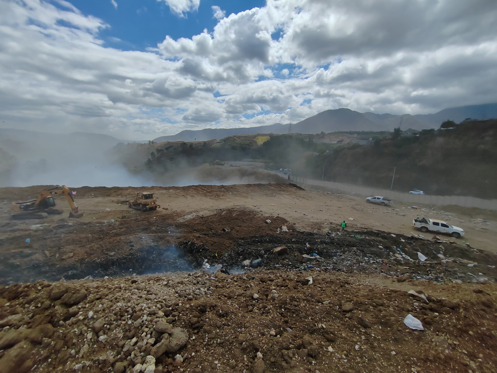 Incendio vertedero Amsa 16 de marzo del 2025