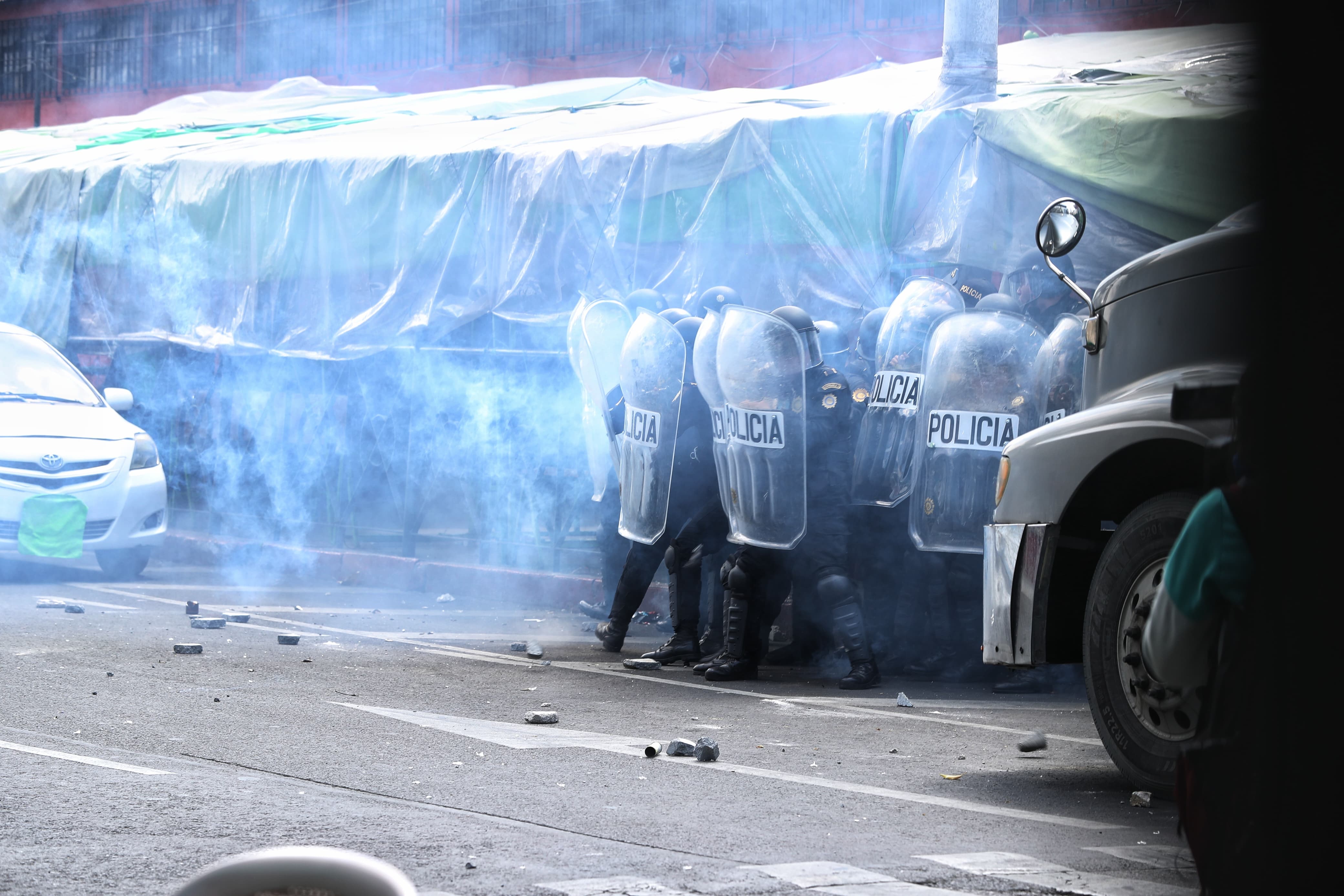 un conducto de vehículo atenta contra la autoridad