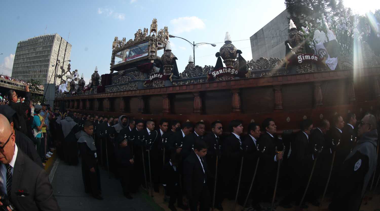 Procesión de Viernes Santo en Guatemala