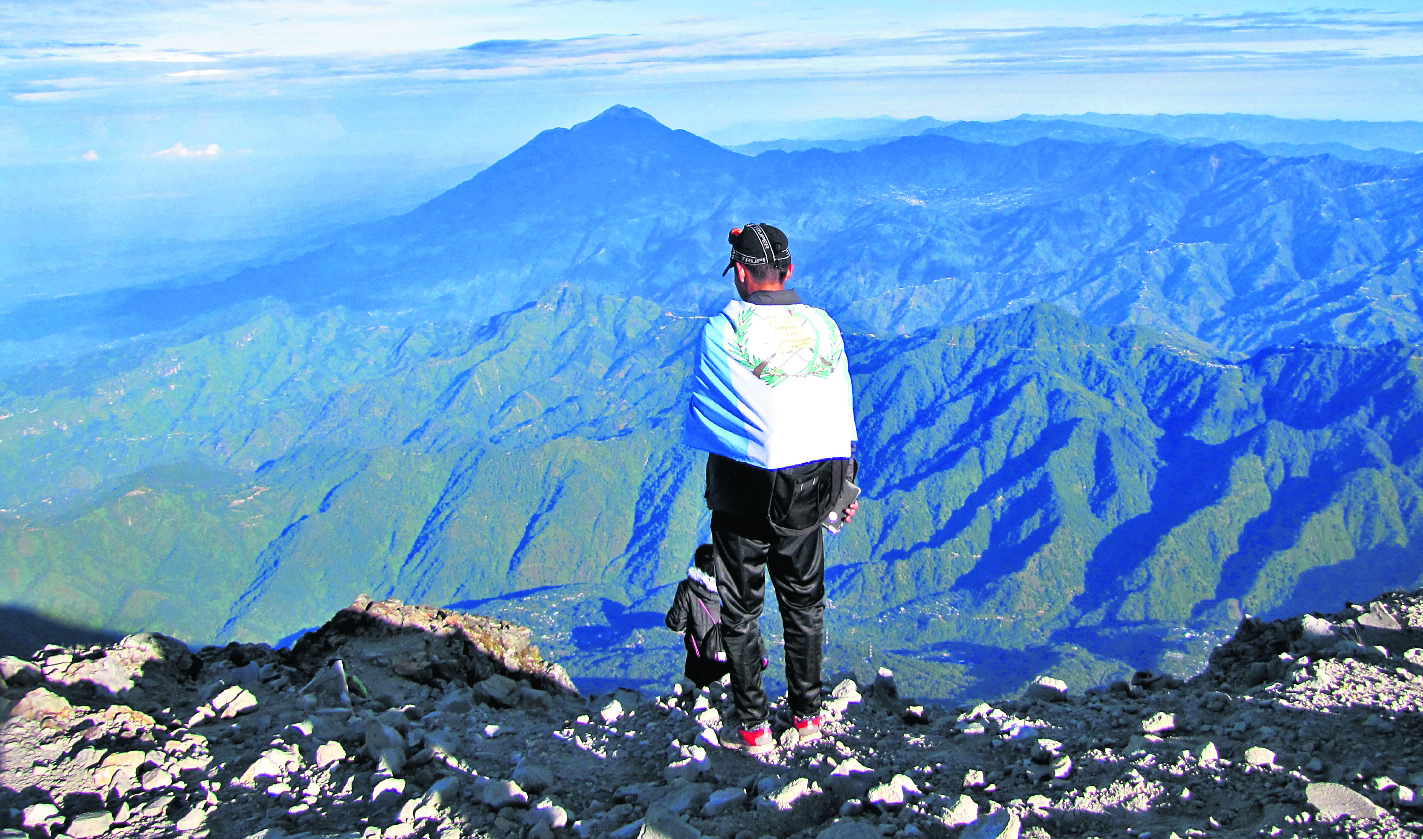 vista del volcan Tacana desde la cima del volcan tajumulco

Ascenso al Volcan Tajumulco en San marcos. Este es el volcán más alto de Guatemala, con una altura de 4.222 metros sobre el nivel del mar siendo es el punto más elevado de Guatemala y Centro América.


foto Luis Machá
06/12/2021