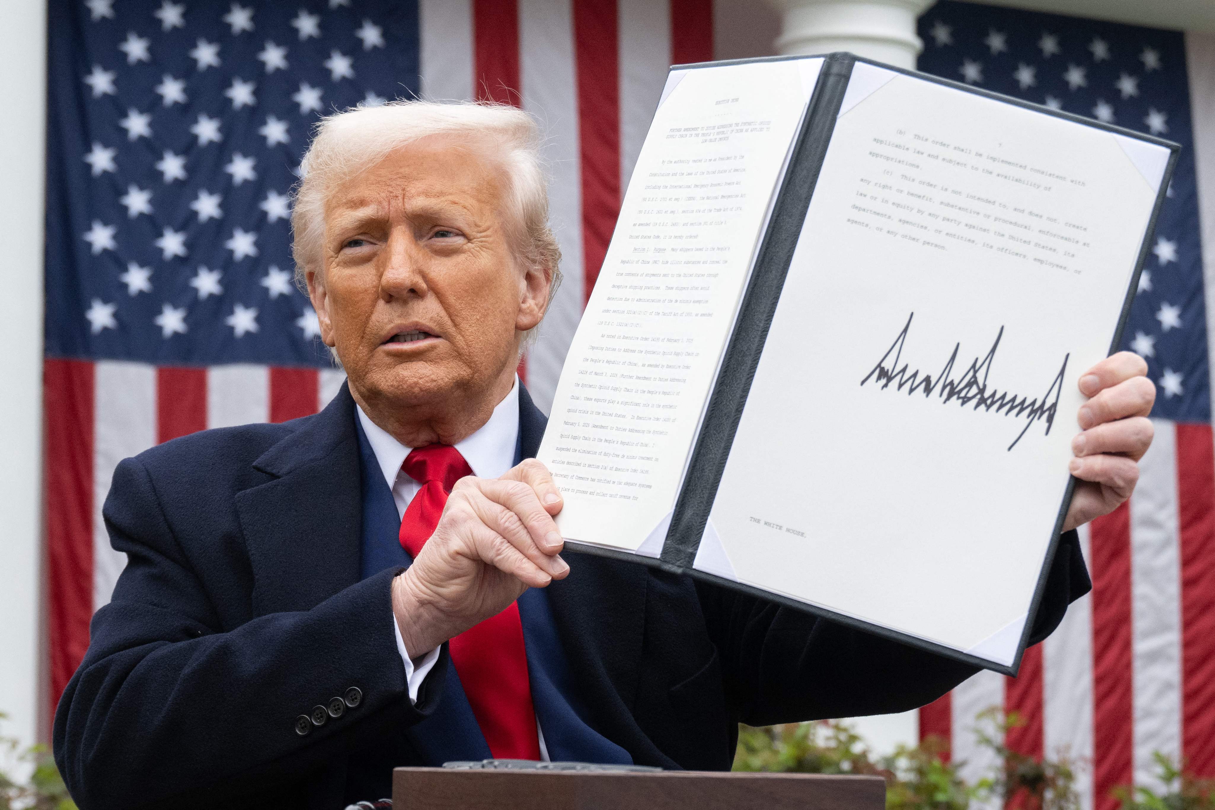 Trump habla de aranceles recíprocos