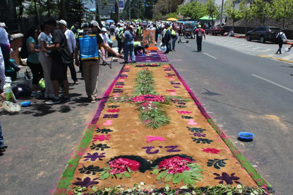 Alfombra más larga Semana Santa 2025 