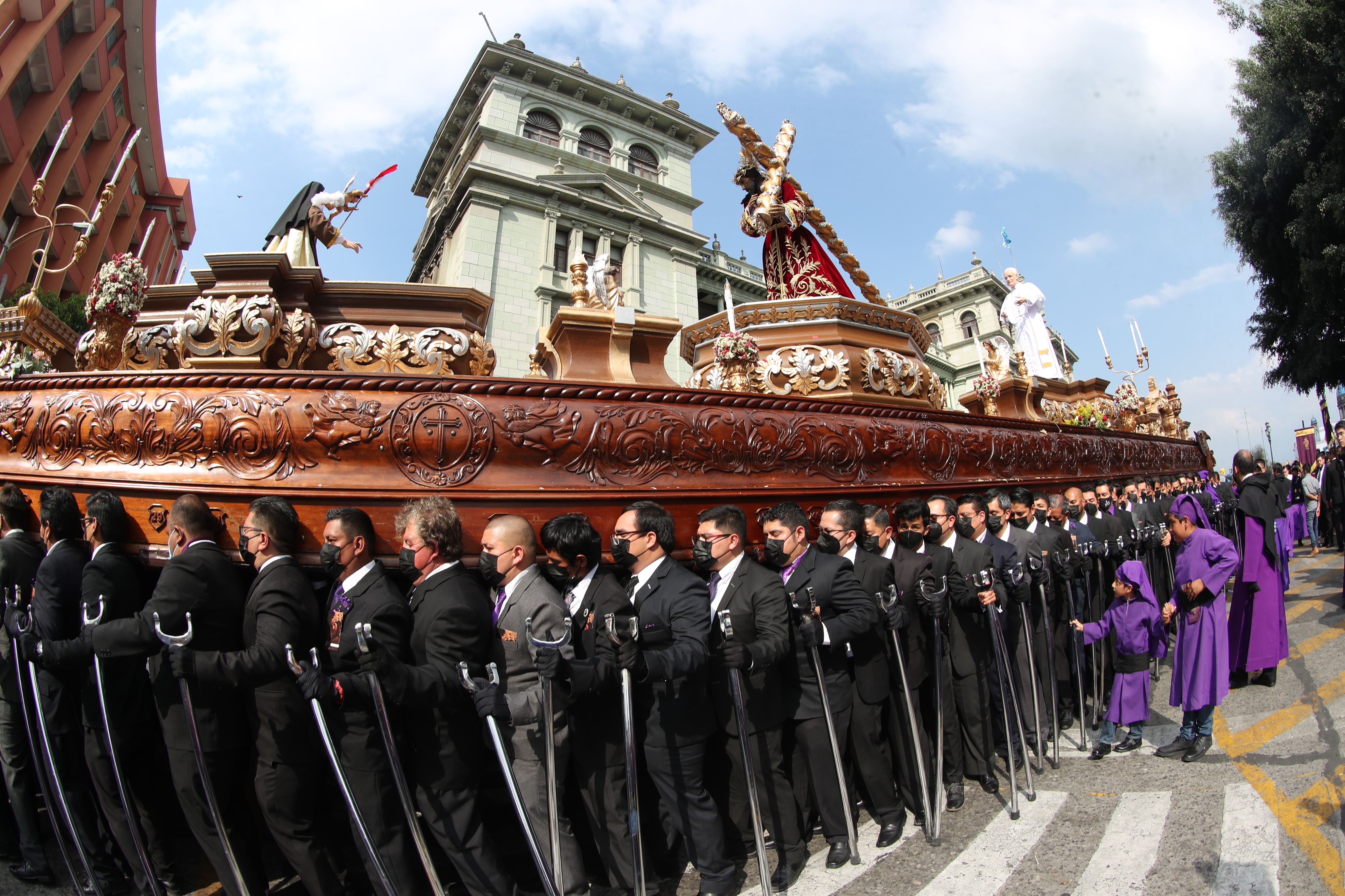 Procesin de Jess Nazareno de la Justicia, de la iglesia del Calvario, recorre el Centro Histrico de la ciudad, en el segundo domingo de cuaresma. Fotografa  Esbin Garcia 05-03-23