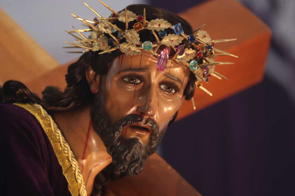 Video muestra impactante momento en la procesión de Jesús Nazareno del Consuelo (3)