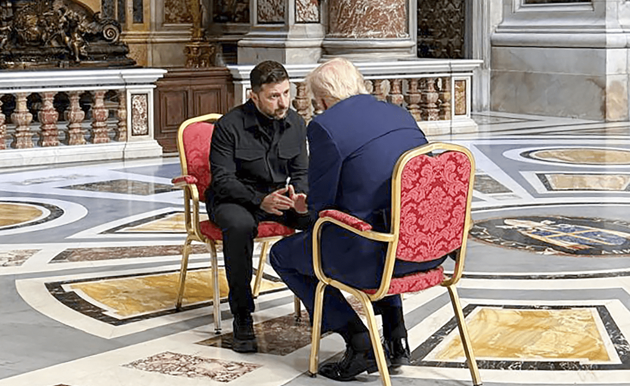 Zelenski y Trump en el Vaticano